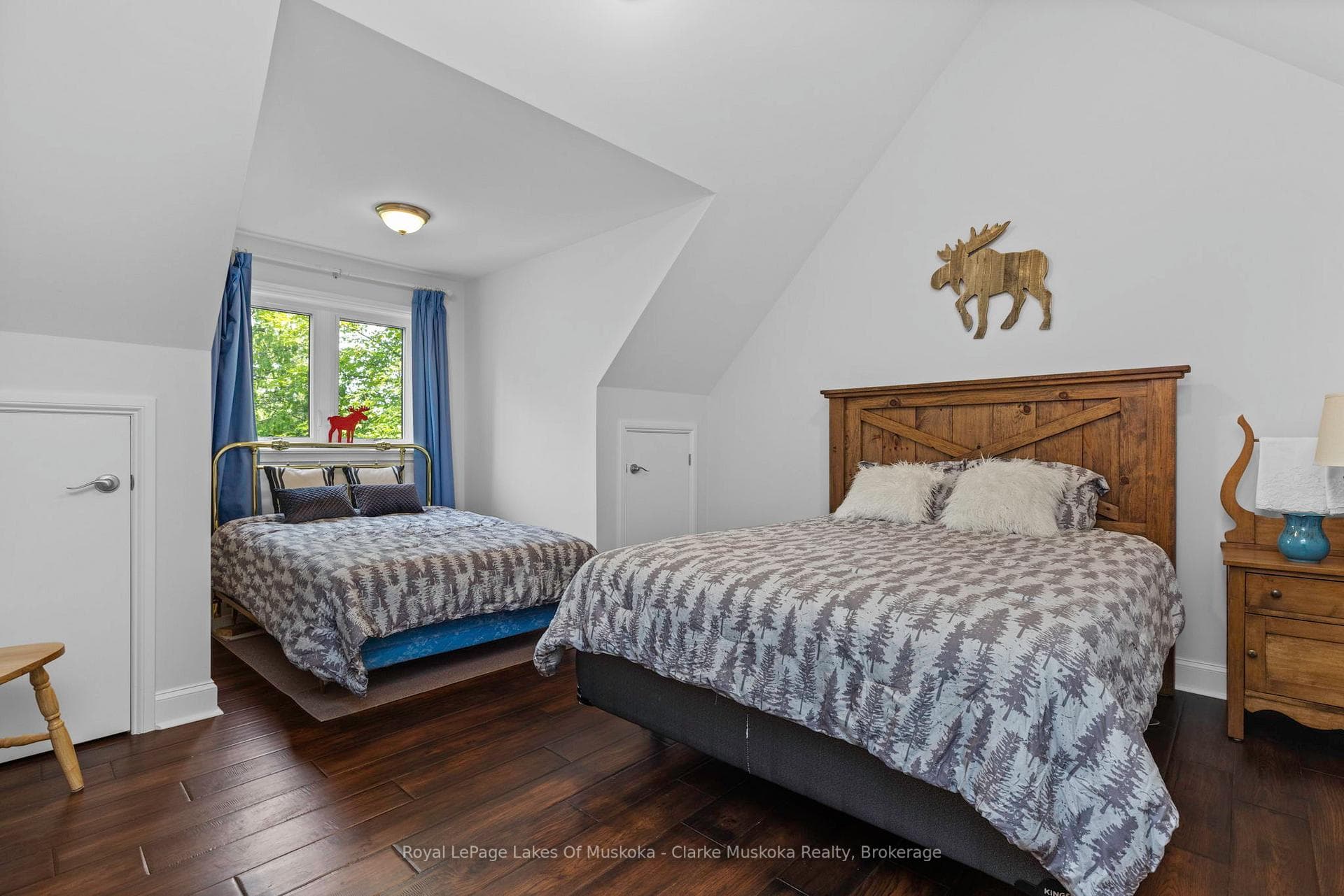 1057 MONTGOMERY Drive photo 21