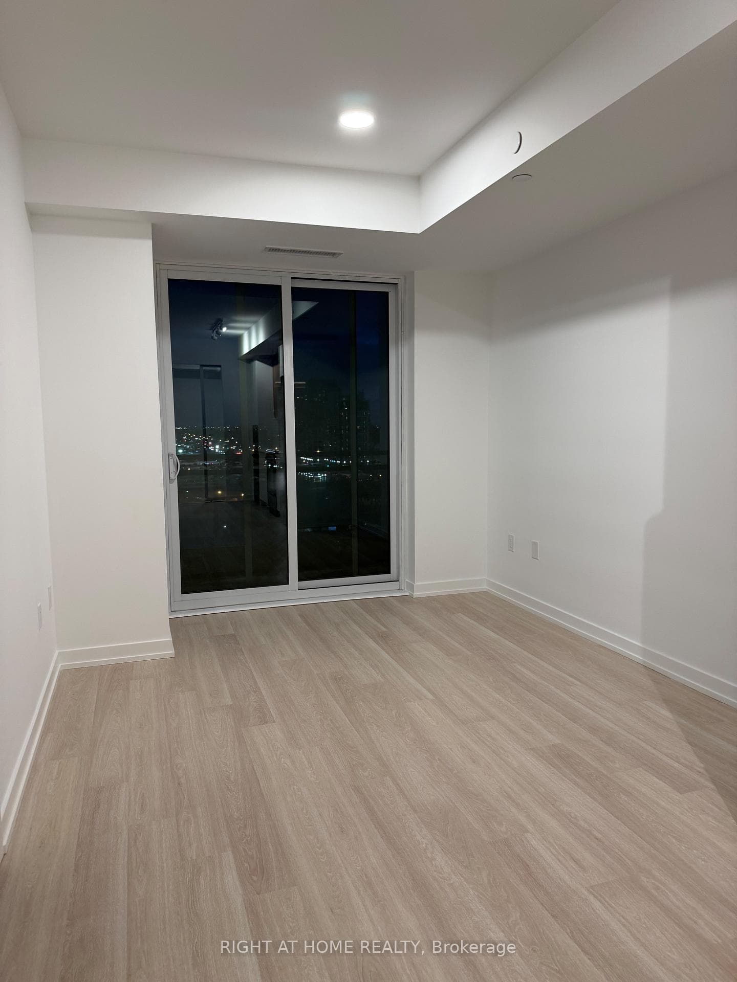 9751 Markham Road Unit B909 photo 13