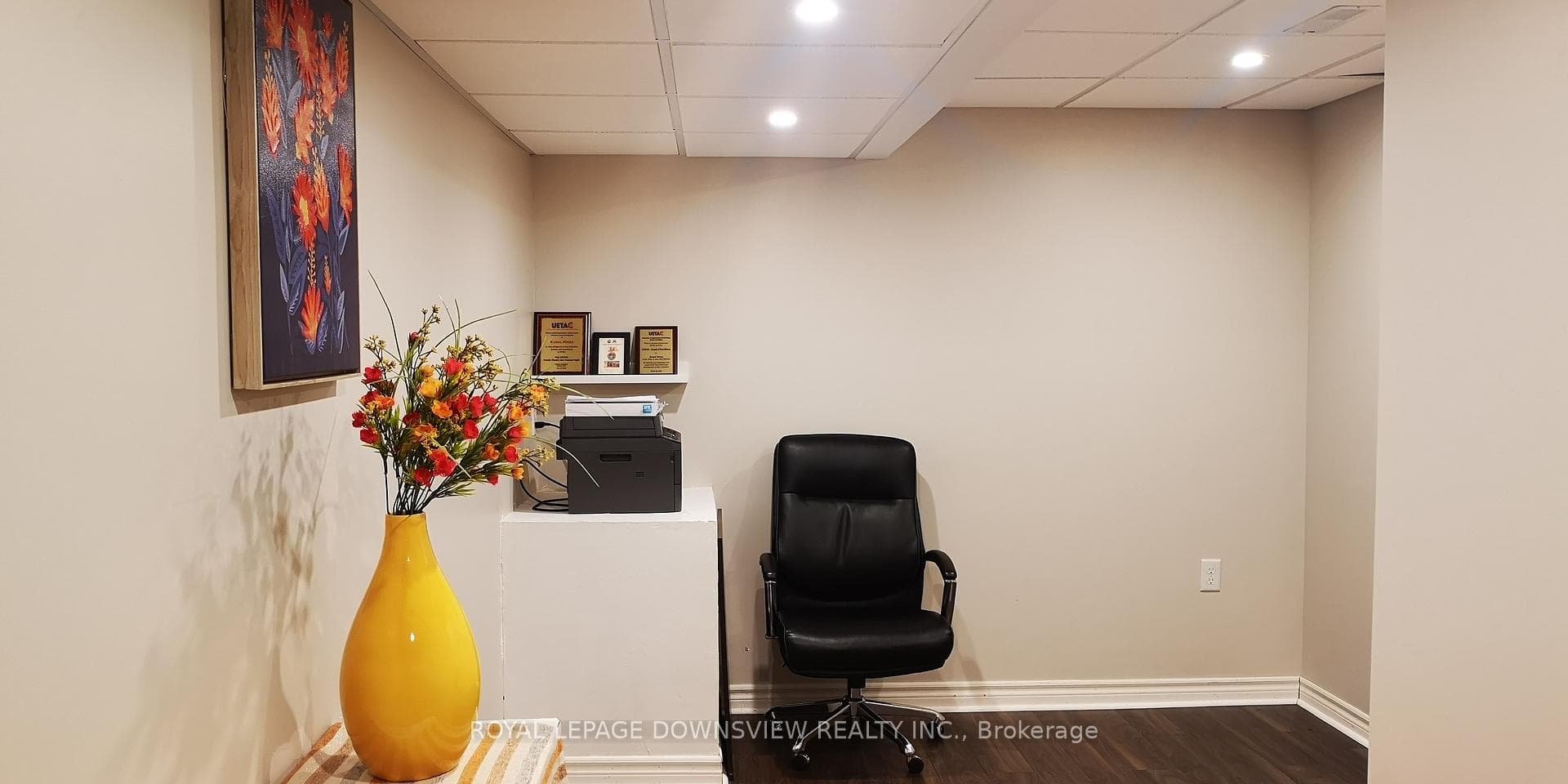 4046 Donnic Drive photo 4