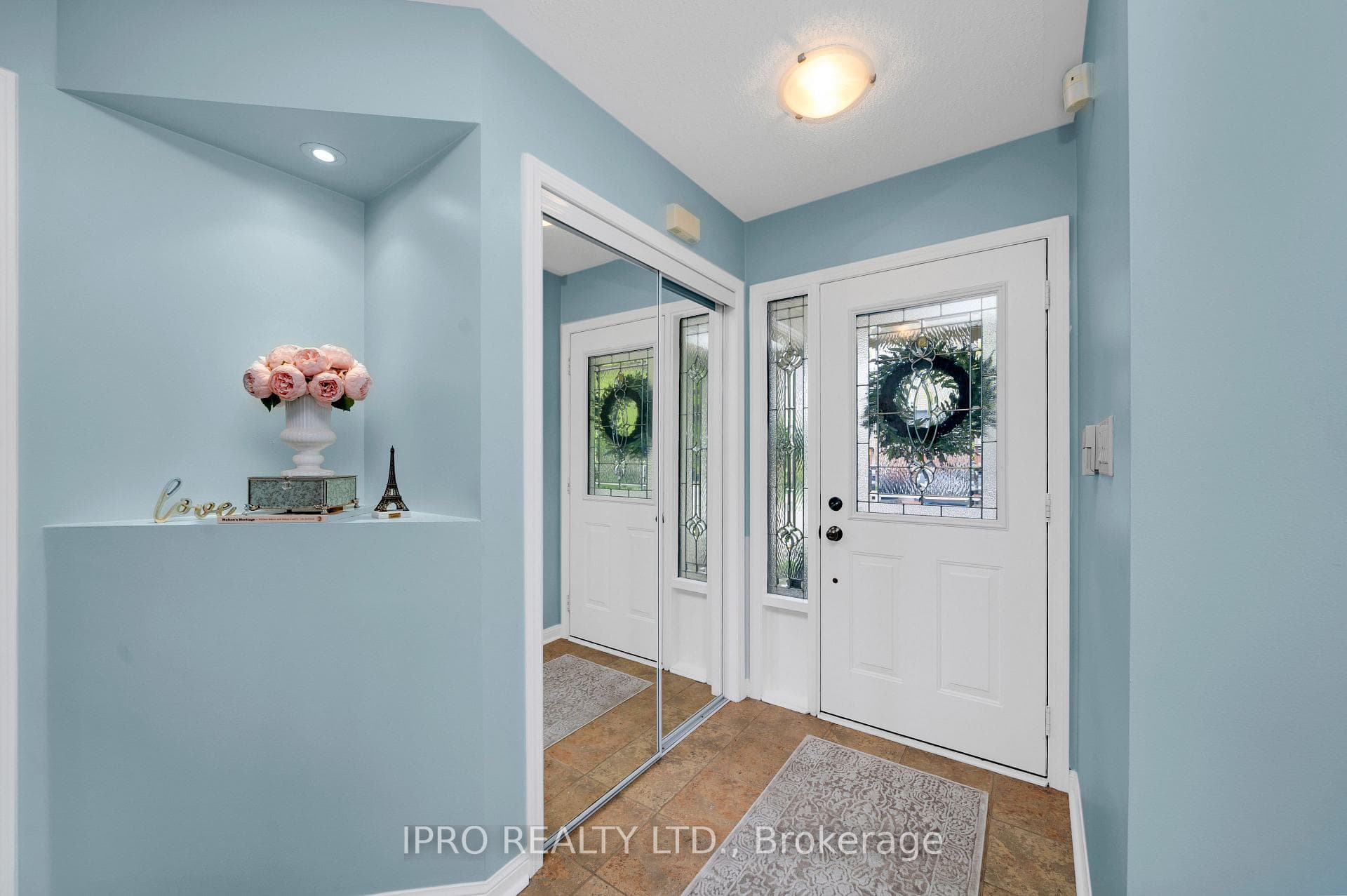 1392 Hill Street photo 7