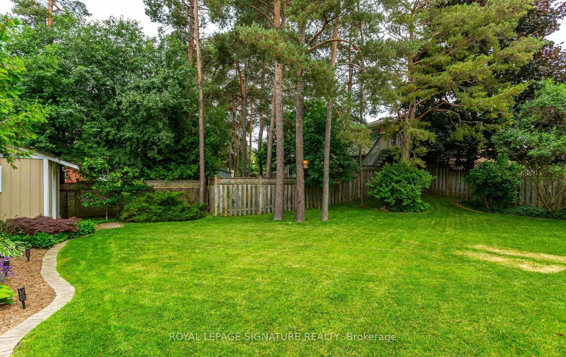 15 Mclellan Drive photo 34