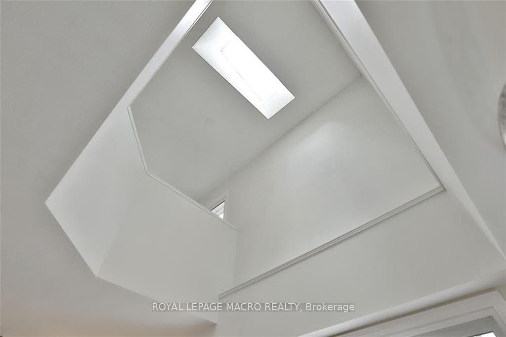 2075 Walkers Line Unit 232 photo 7