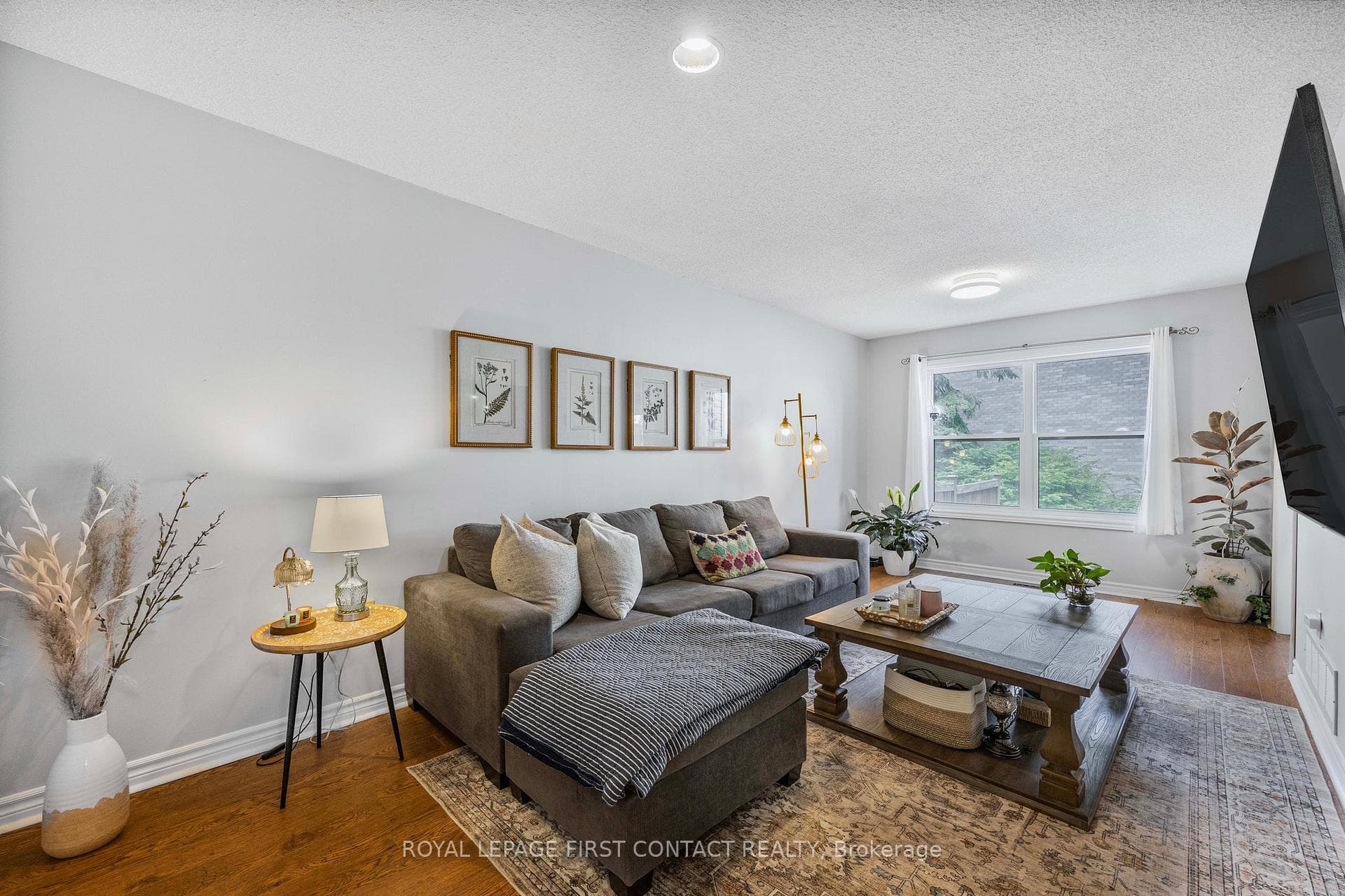 120 D'ambrosio Drive Unit 31 photo 3