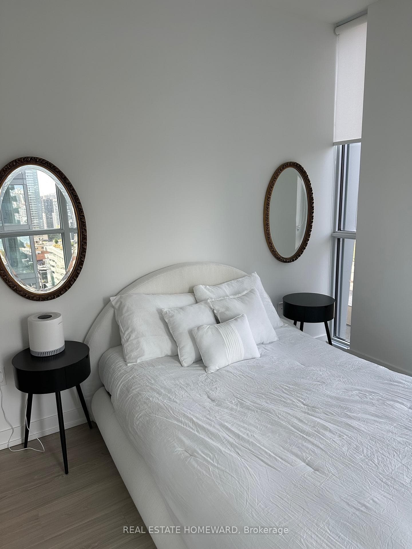 1 Yorkville Avenue Unit 1611 photo 19