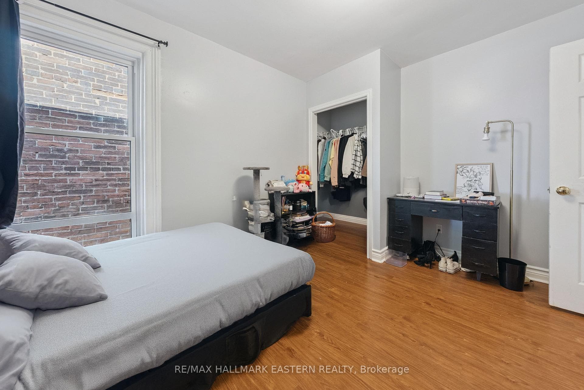 213 Brock Street photo 24