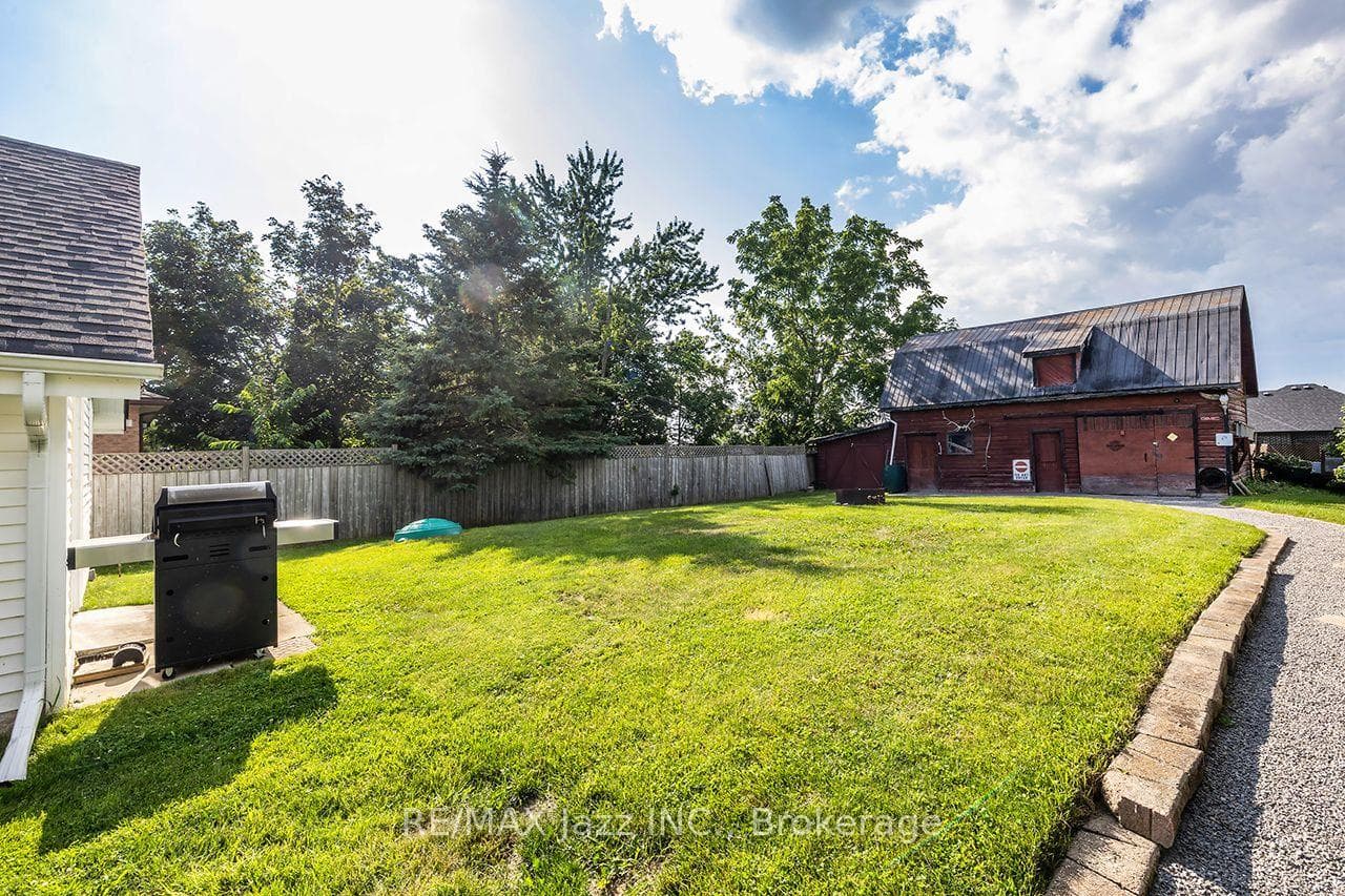 132 King Street photo 34