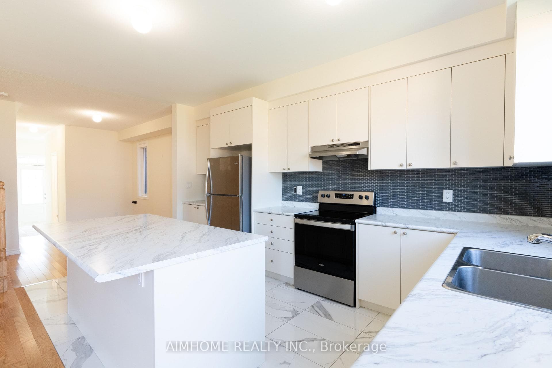 129 Closson Drive photo 6