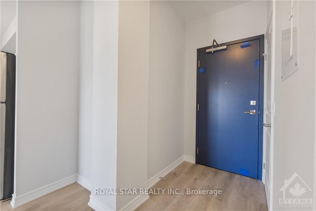 397 CODD'S Road Unit 318 photo 8