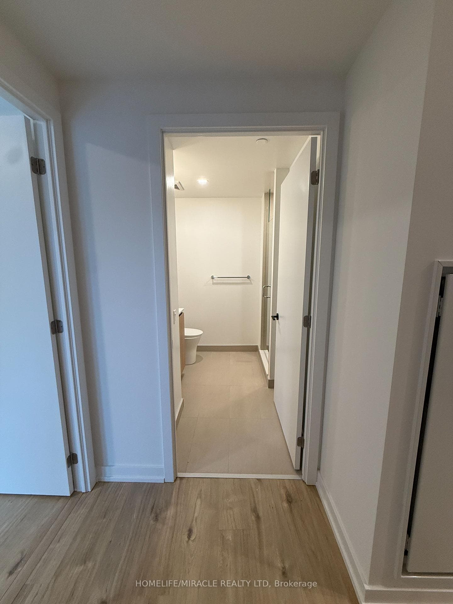 35 Parliament Street Unit 401 photo 18