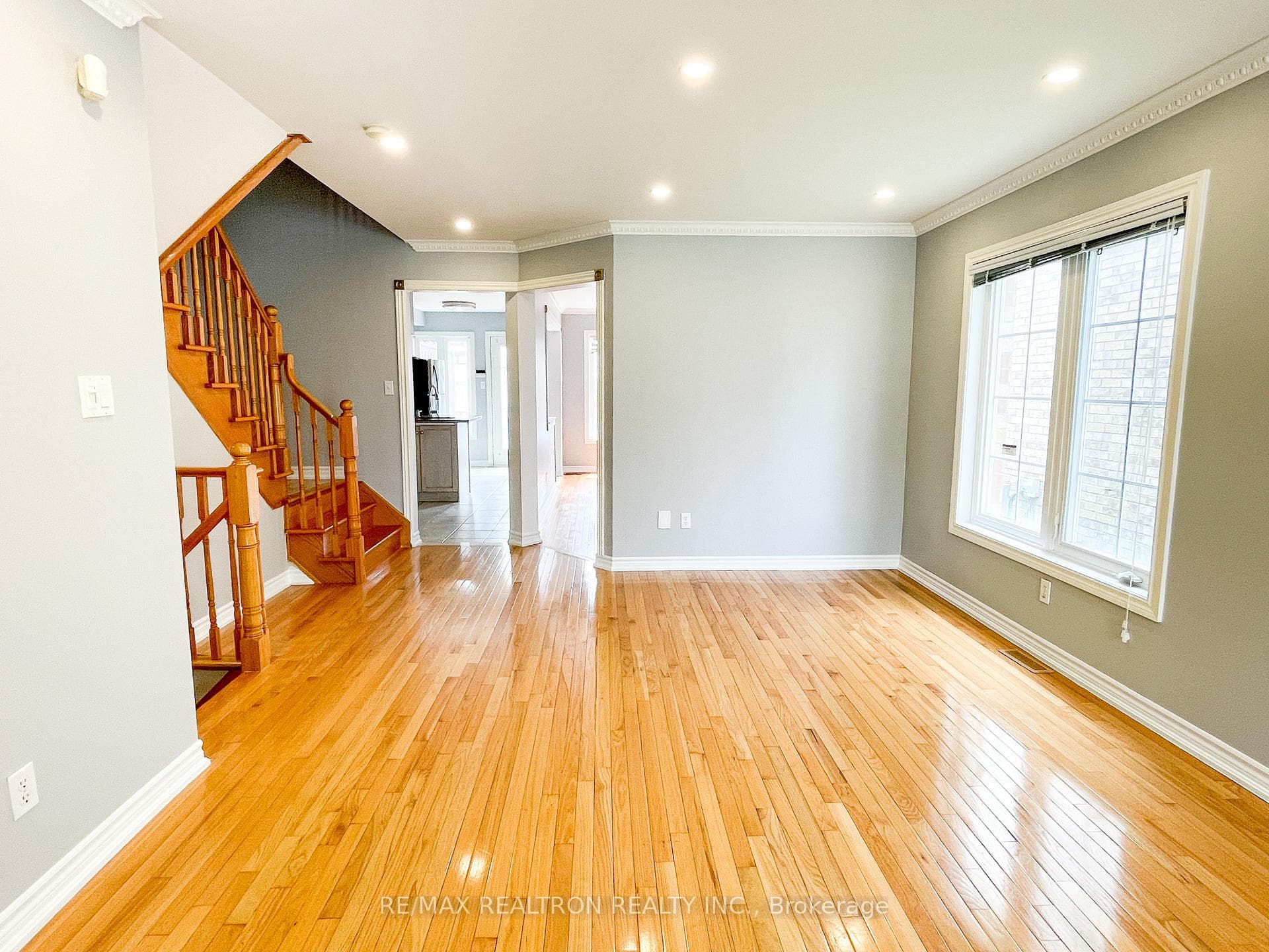 155 South Unionville Avenue photo 13
