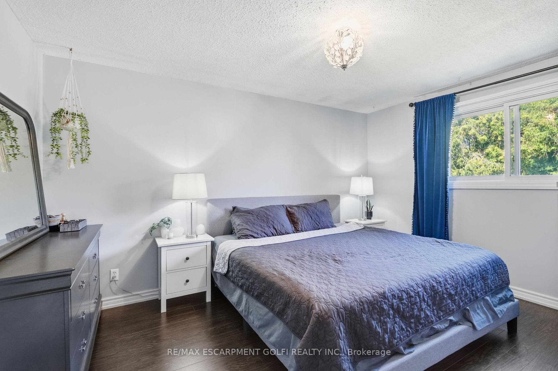 33 Debora Drive photo 14