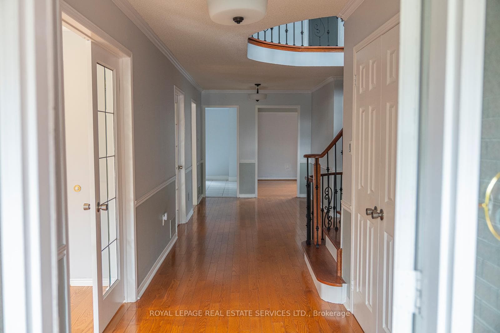 252 Hickory Circle Unit Upper photo 2