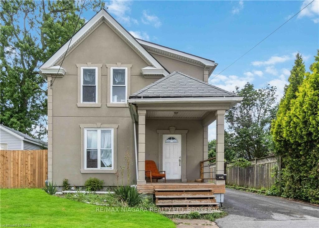 4067 DRUMMOND Road photo 1
