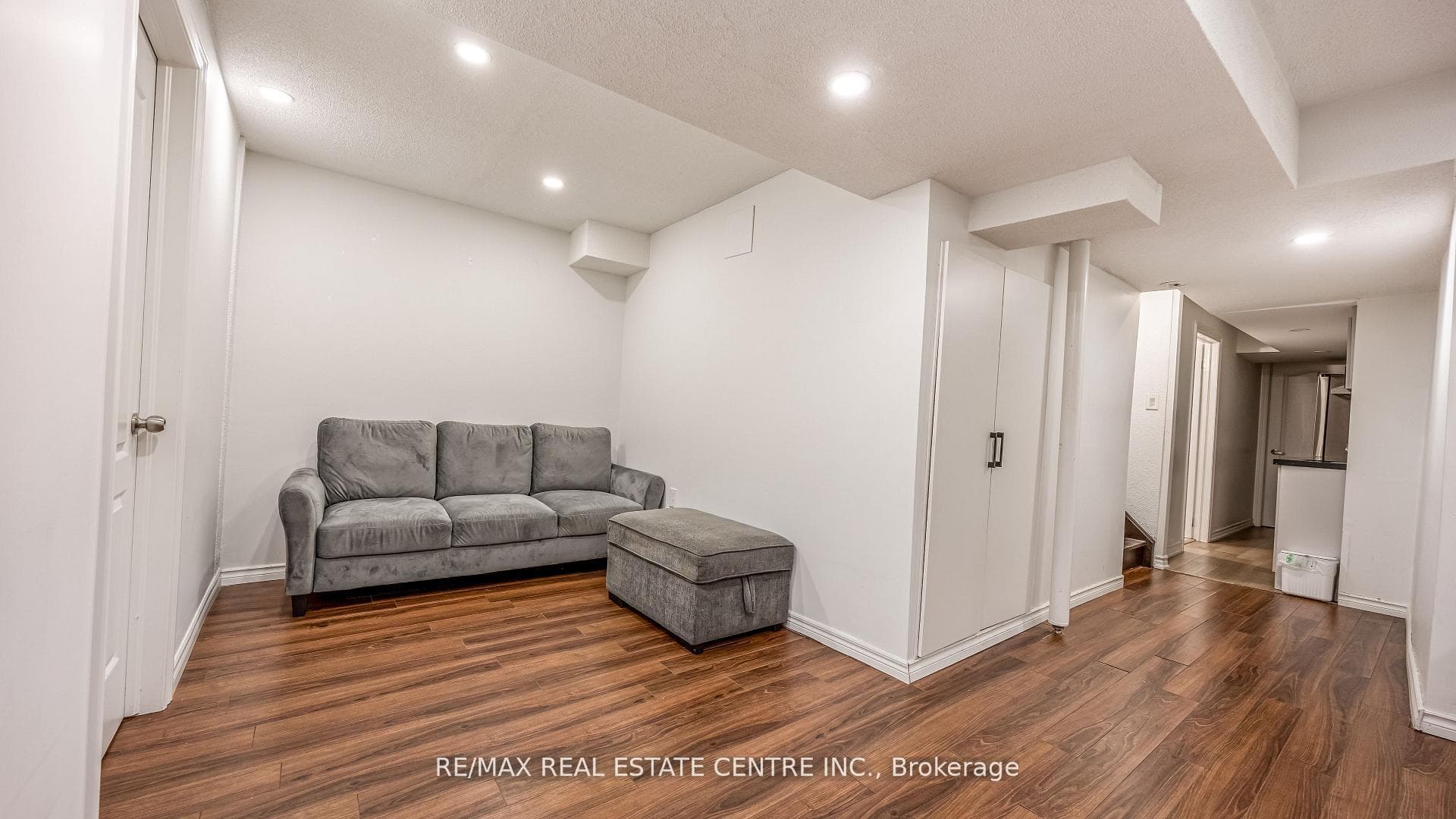 590 GRANT Way photo 35