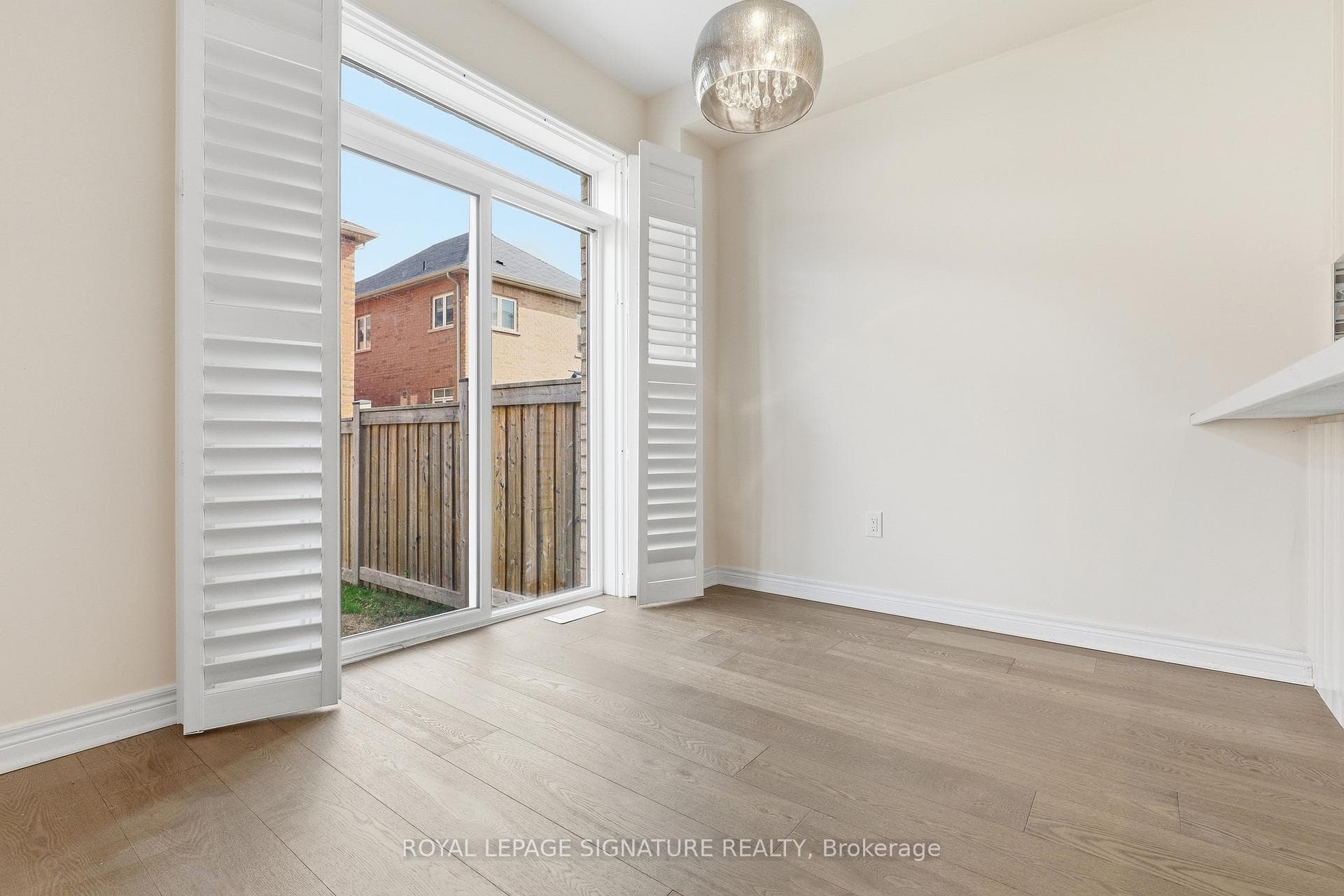 128 Orchardcroft Road photo 9