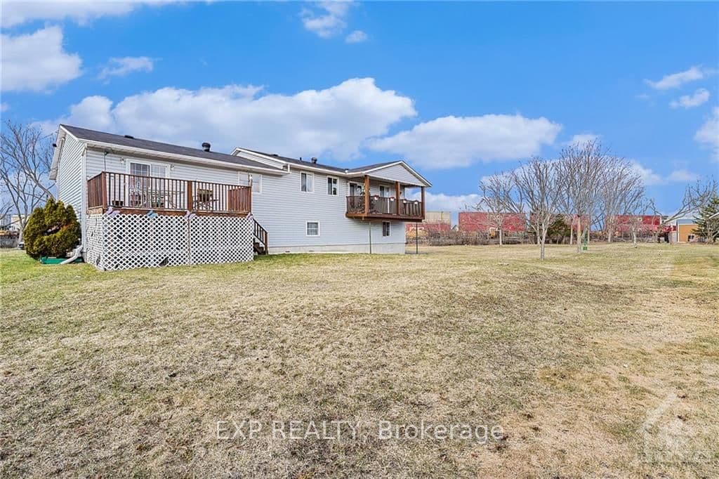 53 KING Street photo 23