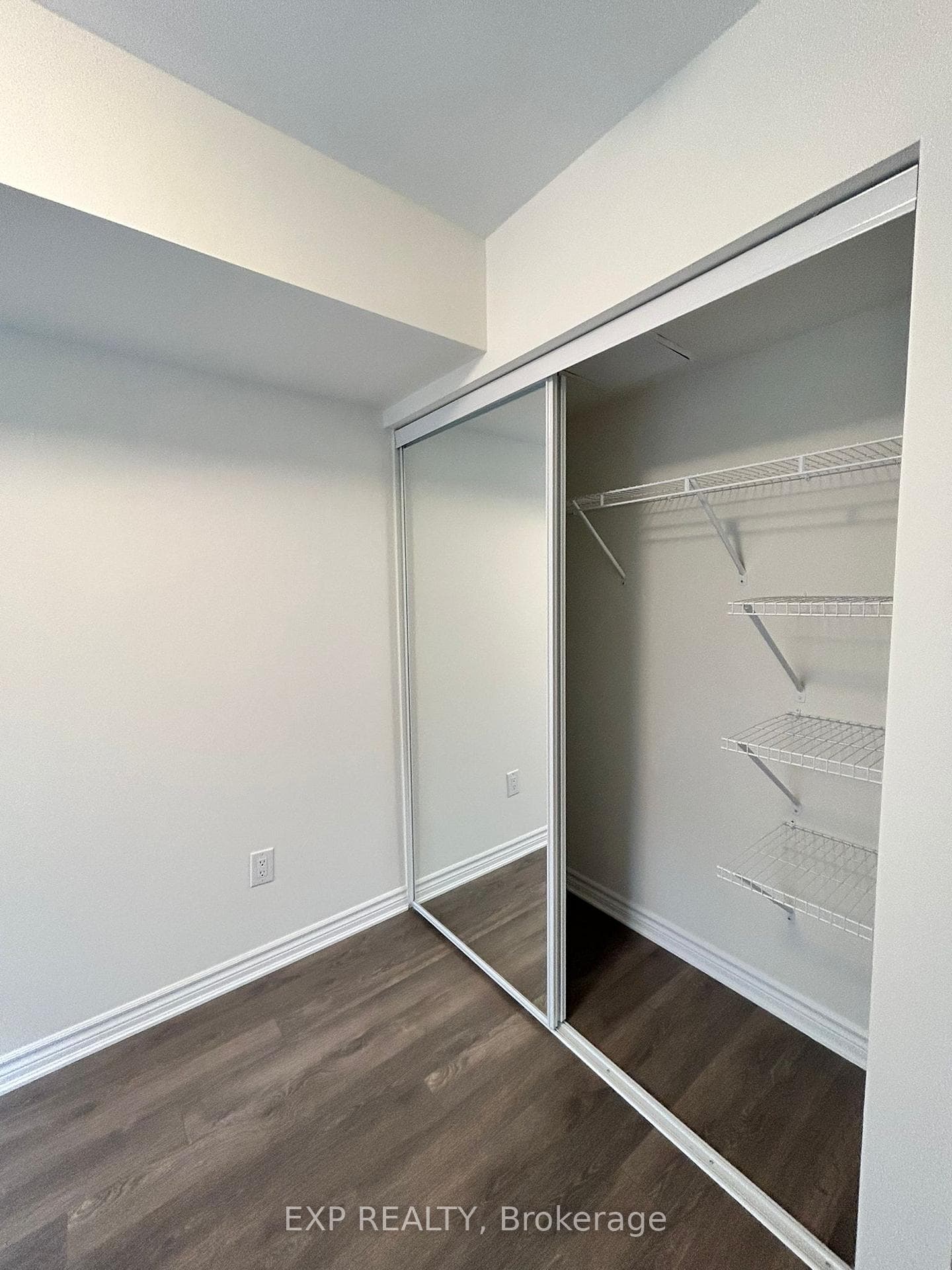 2789 Eglinton Avenue Unit 438 photo 8