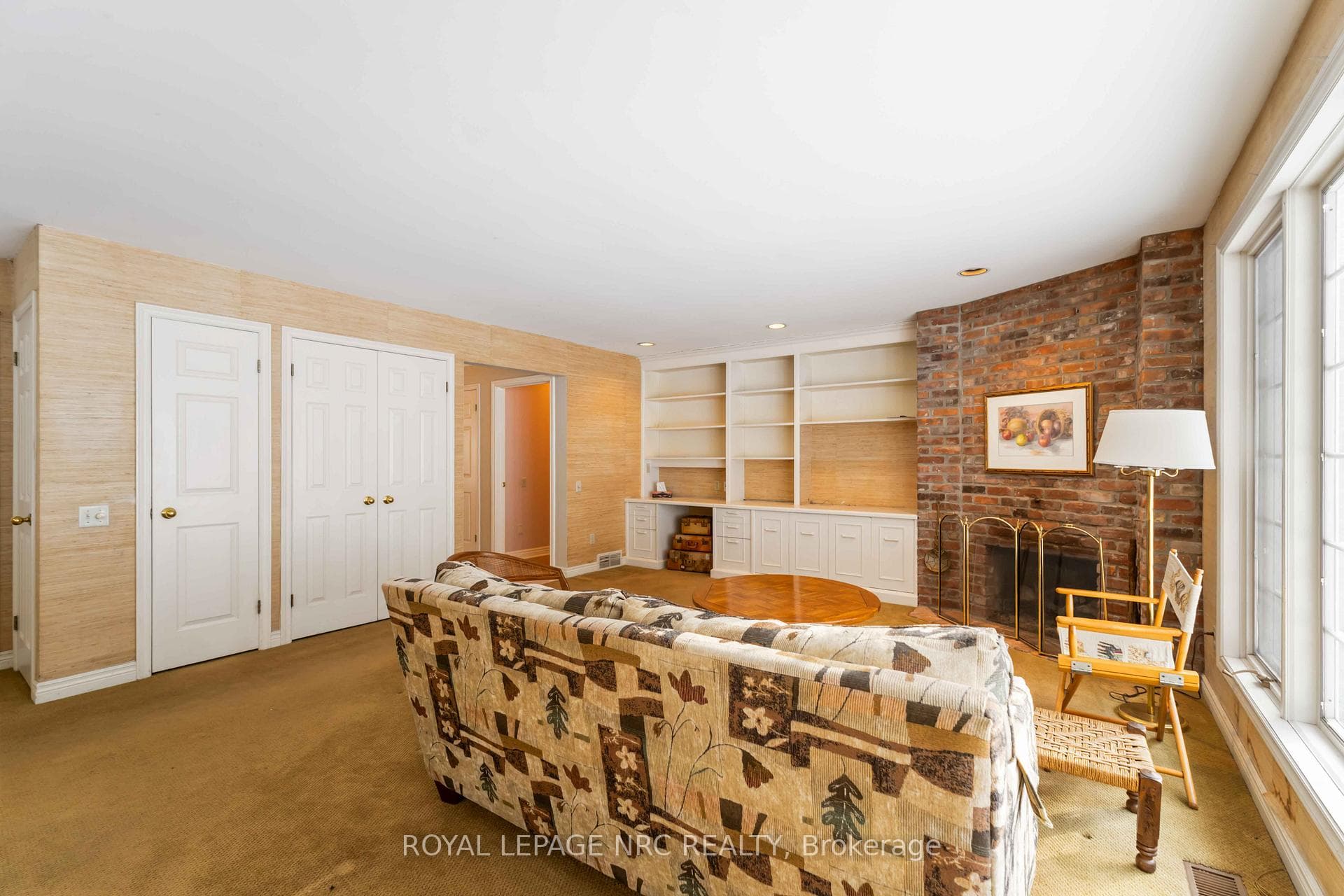 192 Woodside Drive photo 18