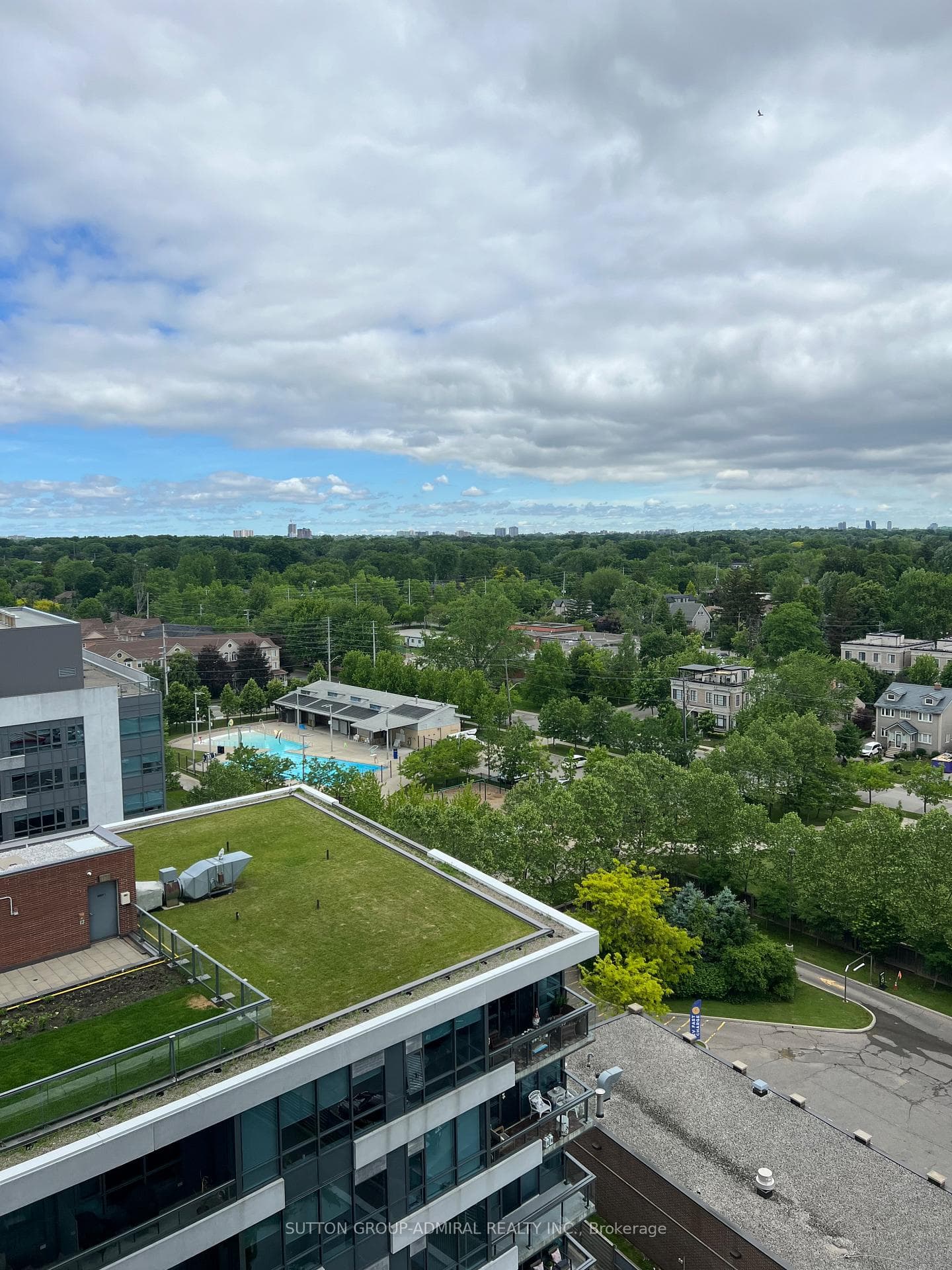 1 Hurontario Street Unit 1108 photo 40