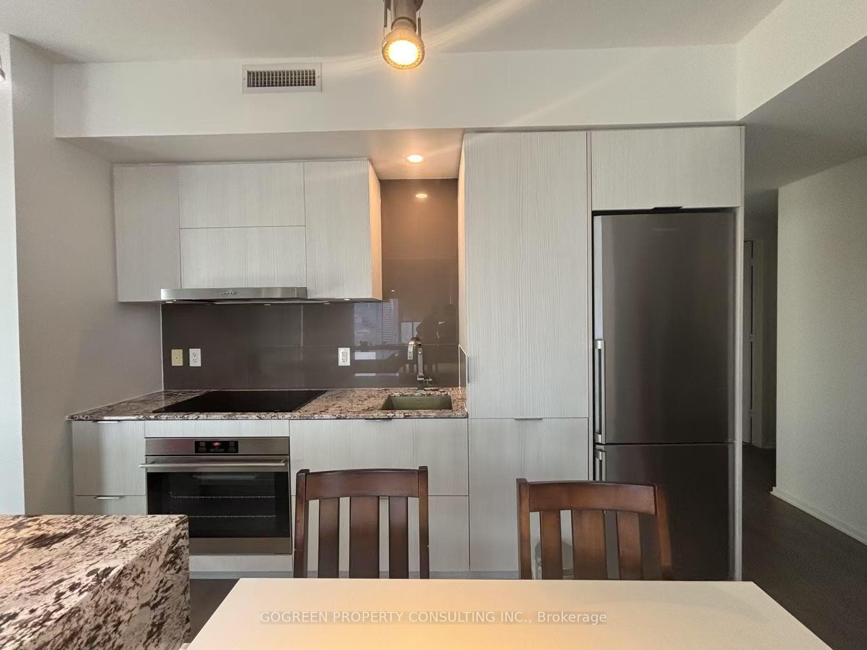 1 Bloor Street Unit 1807 photo 7