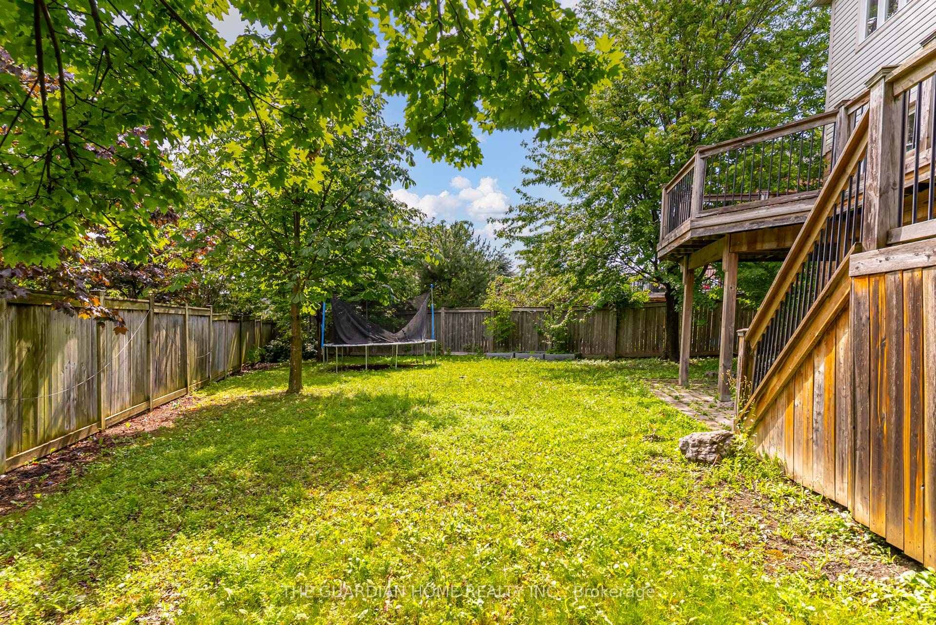 1214 Harlstone Crescent photo 50