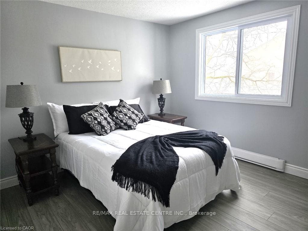 565 Greenfield Avenue Unit 106 photo 15