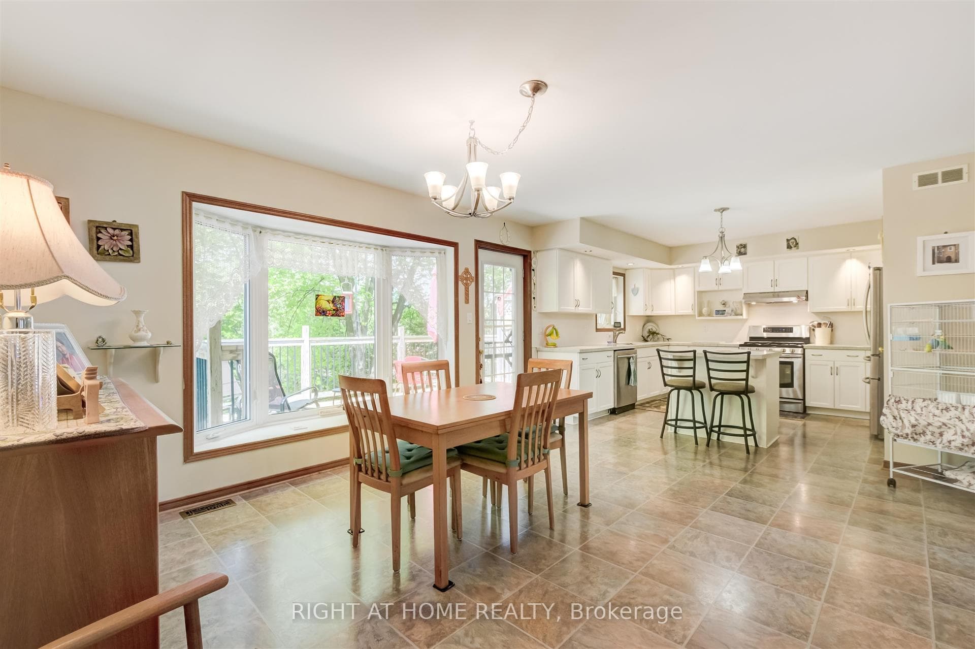 146 Carlson Drive photo 5