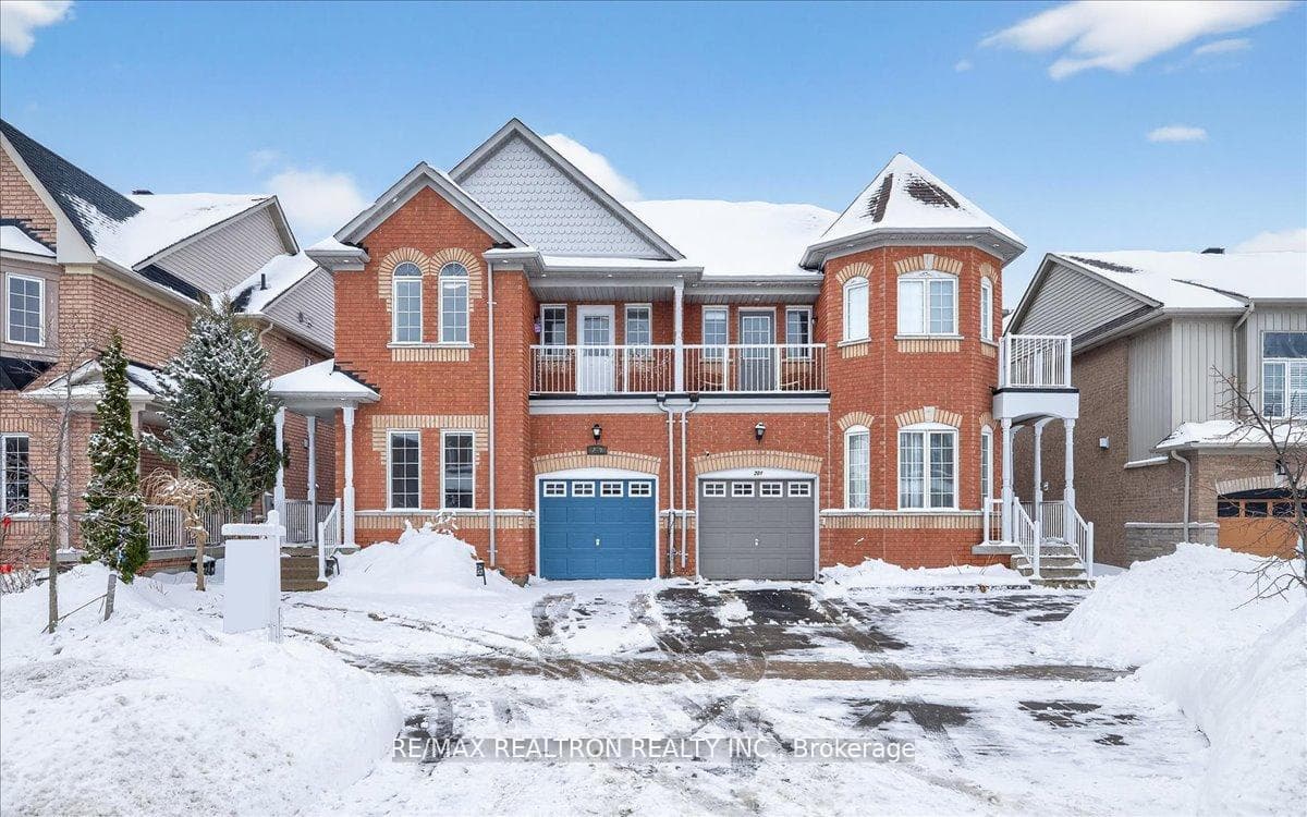 209 Old Colony Road photo 1
