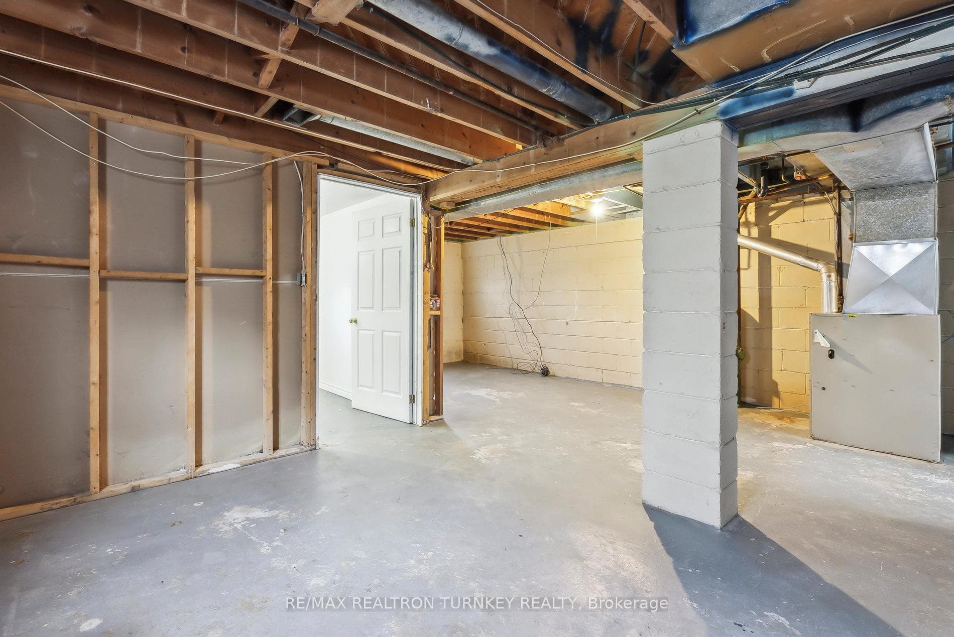 39 Harrison Drive photo 33