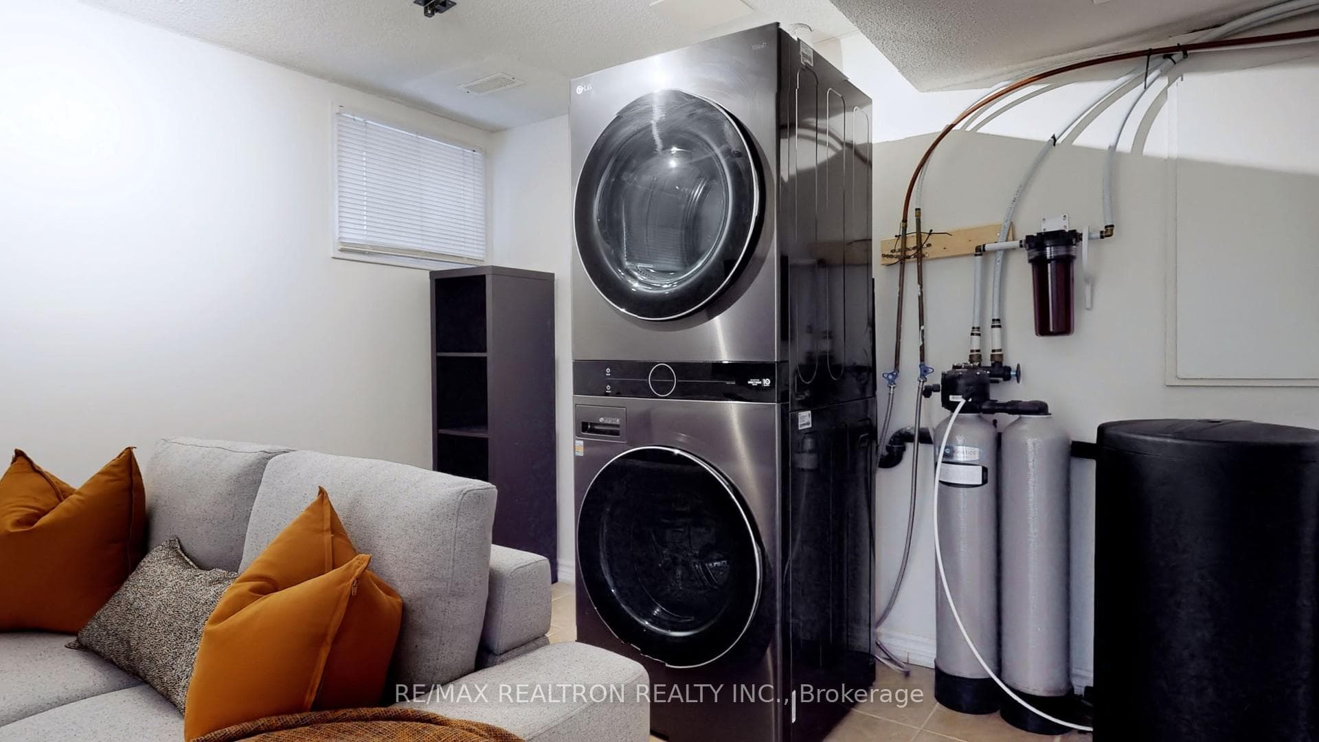36 William Curtis Circle photo 17