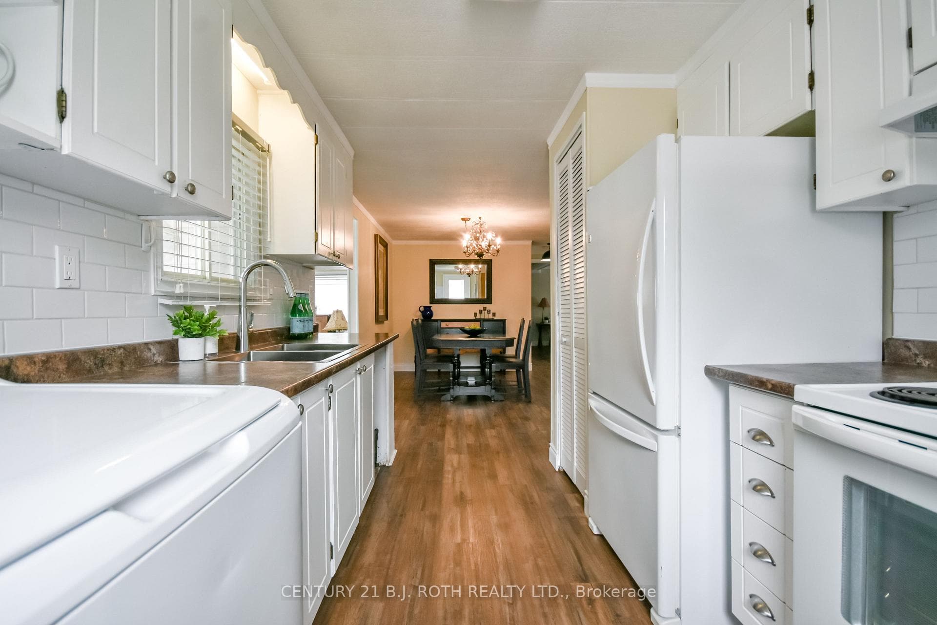 Spacious kitchen