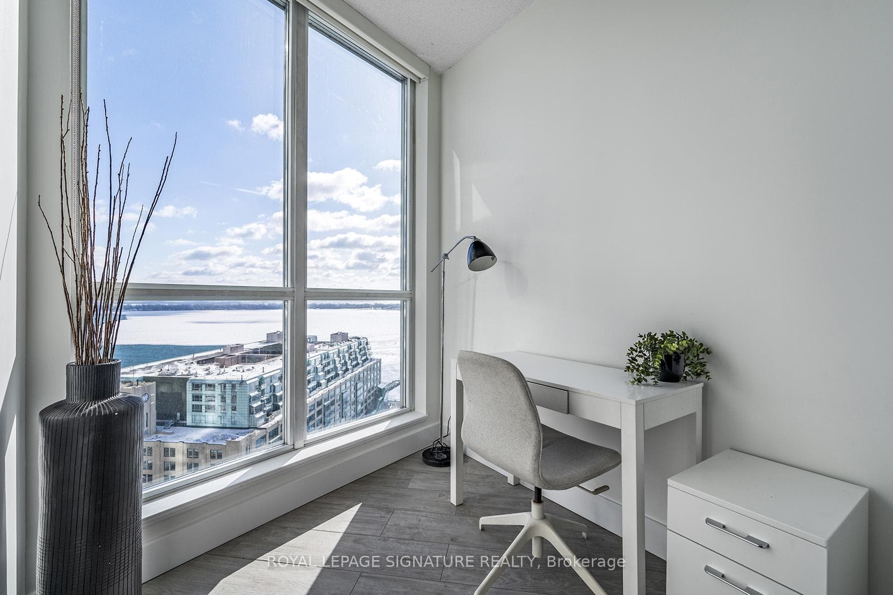 218 Queens Quay N/A Unit 2303 photo 26