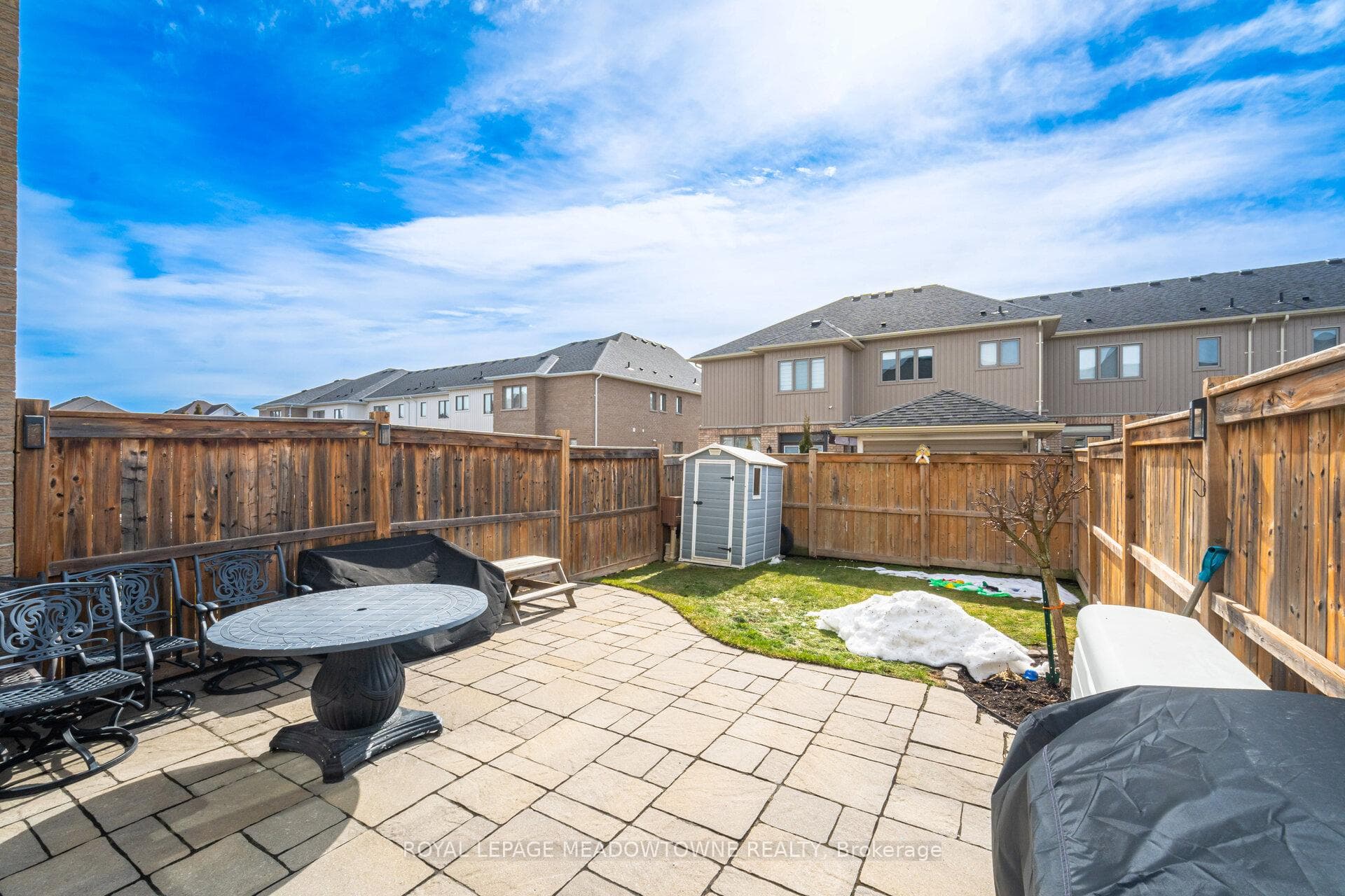 21 Sharpe Crescent photo 44