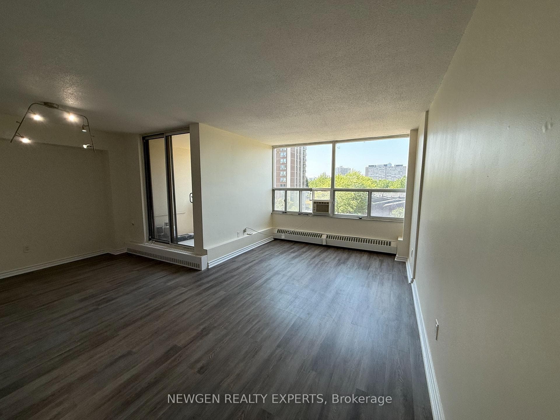 5 Vicora Linkway Way Unit 512 photo 4