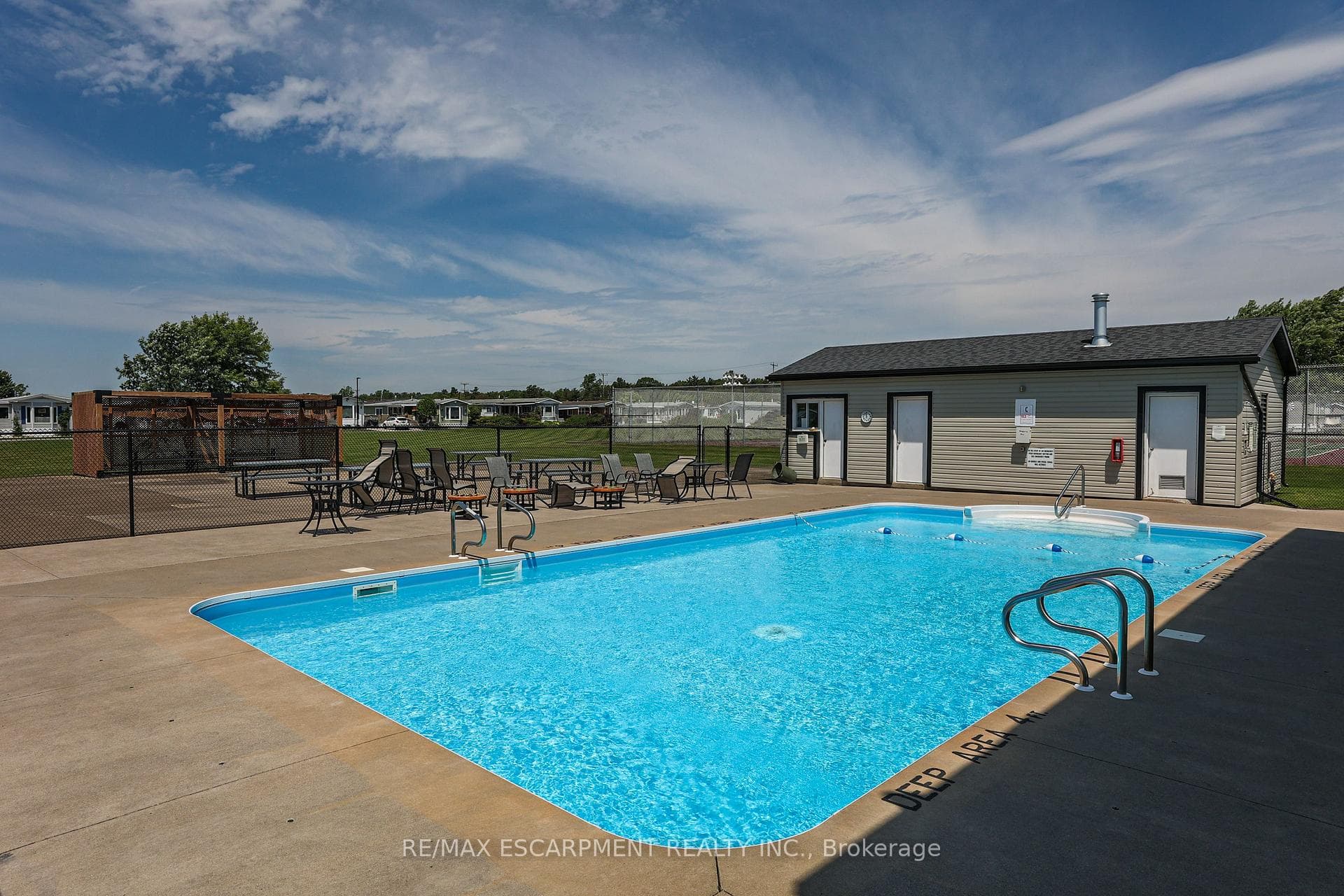 3033 Townline Road Unit 502 photo 30