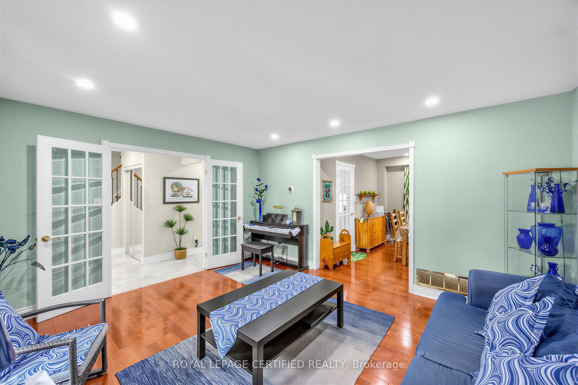22 Borden Hill Court photo 12