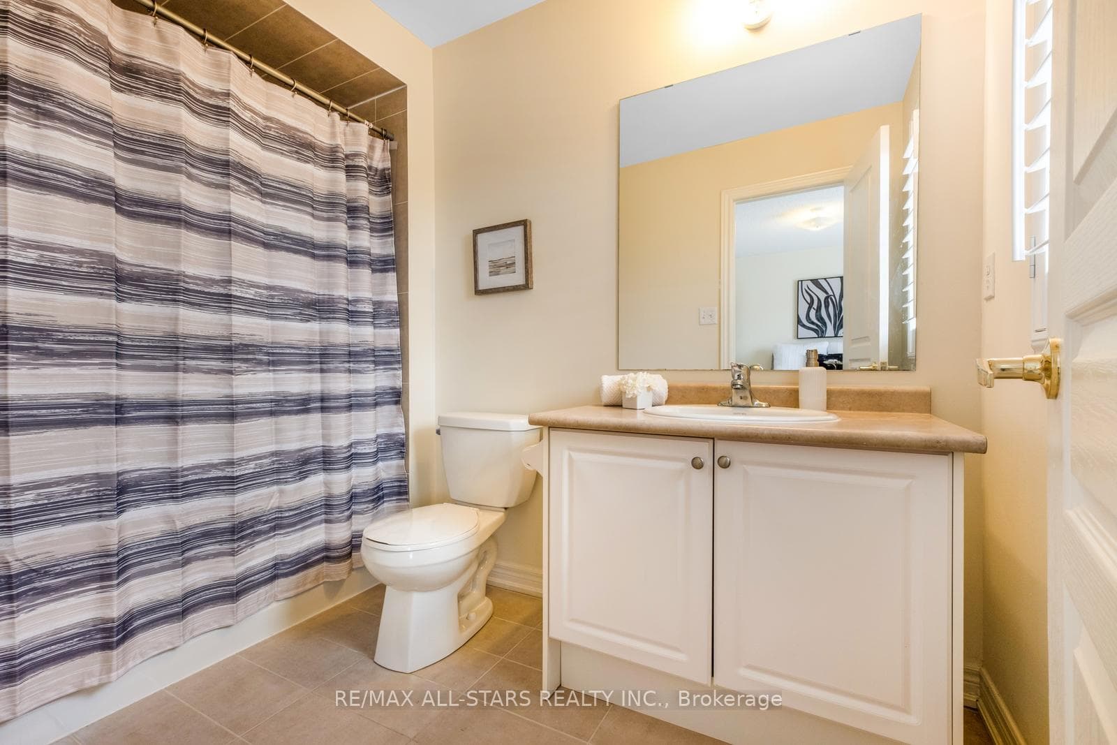 171 Durhamview Crescent photo 23