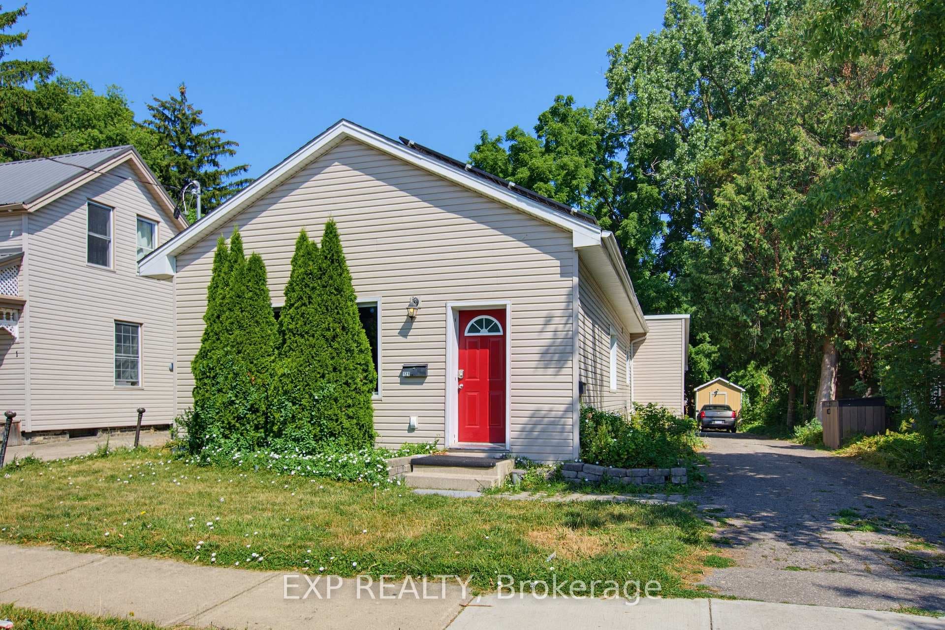121 Mount Pleasant Avenue photo 2