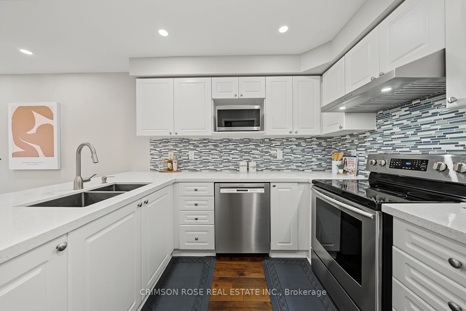 506 PONDVIEW Place photo 12