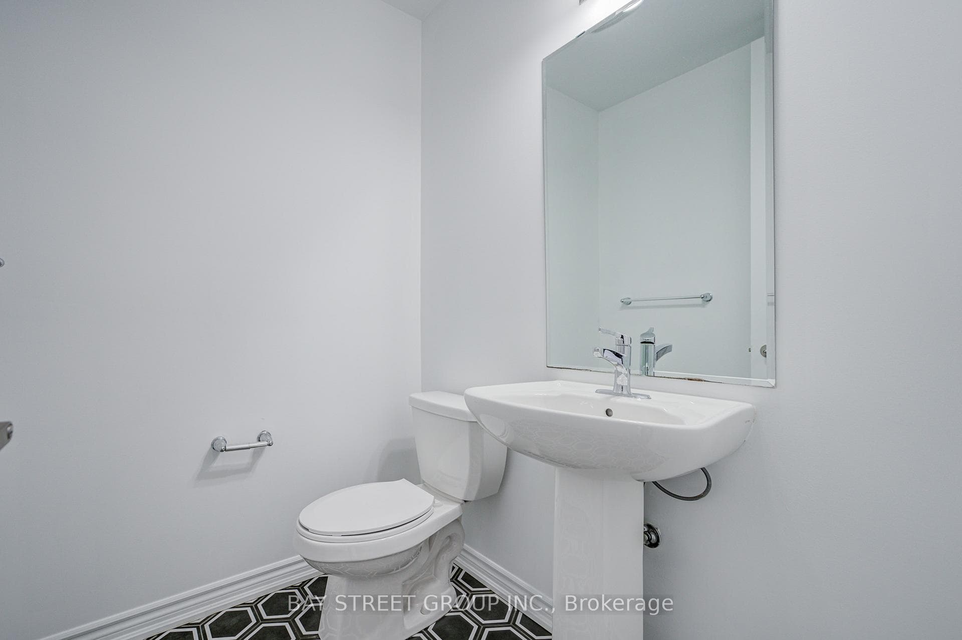 980 Logan Drive Unit 29 photo 12