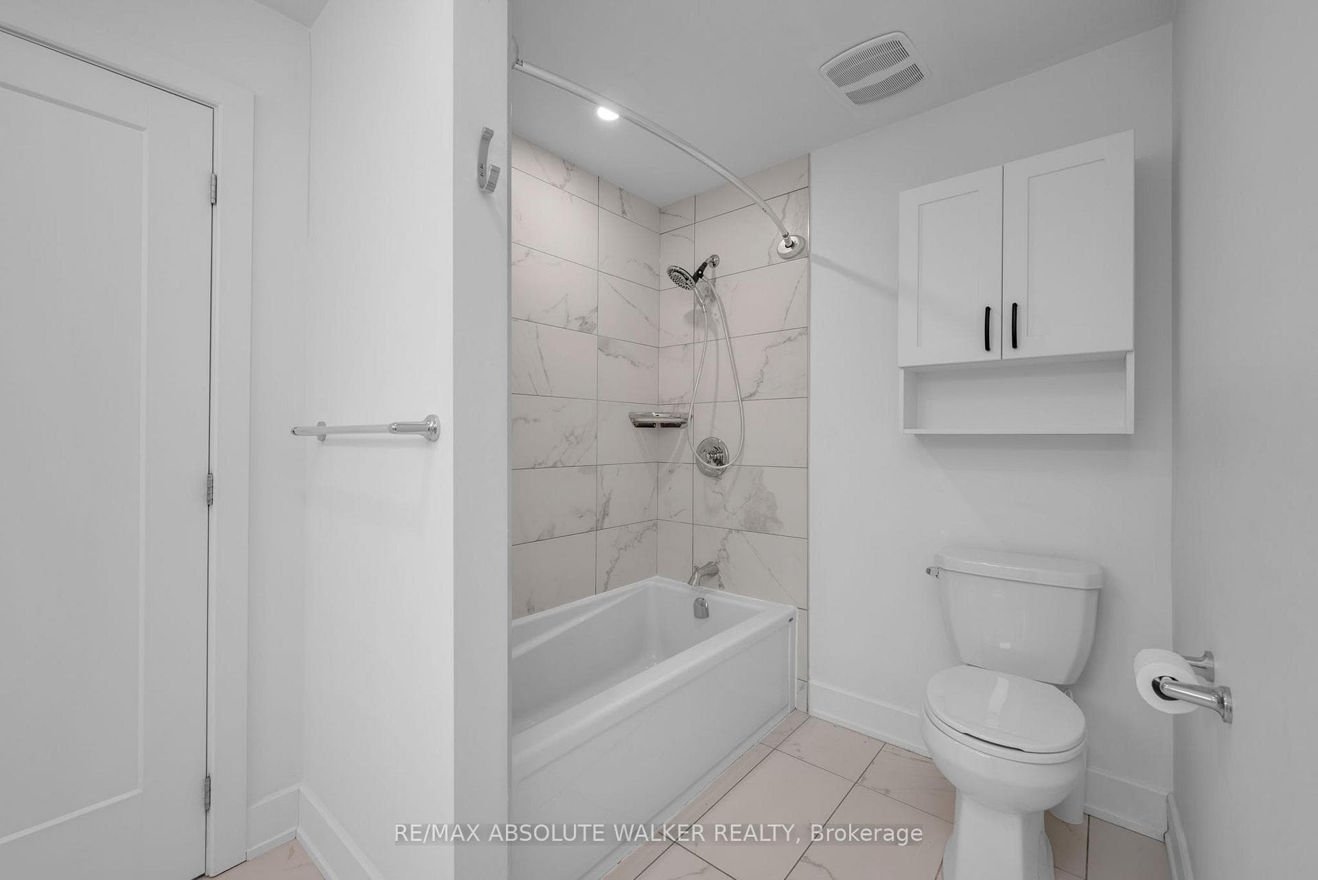 305 Elizabeth Cosgrove Private Unit 101 photo 31