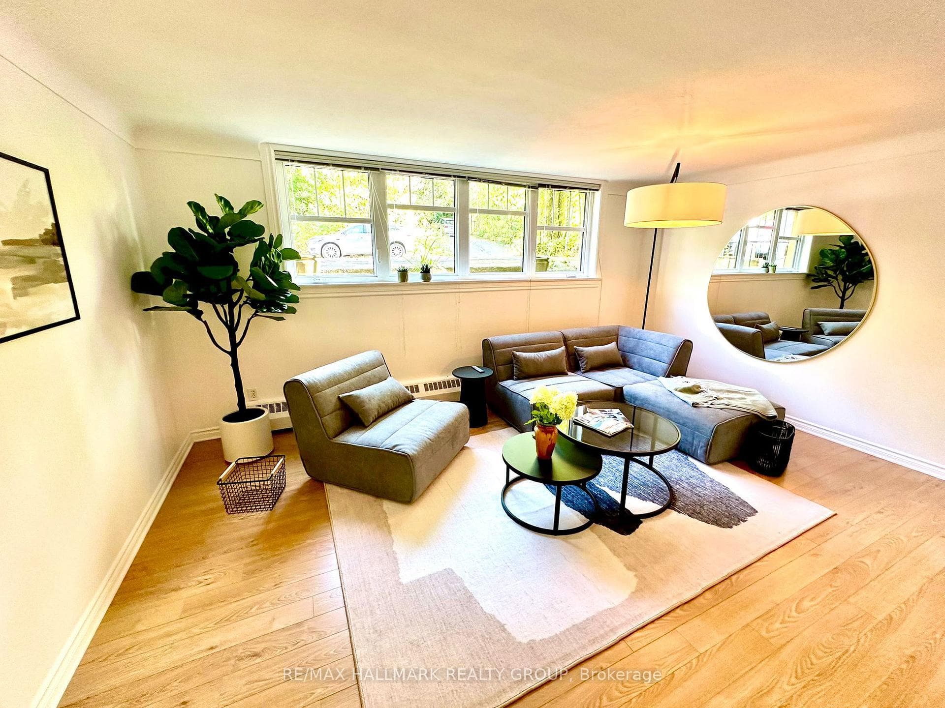34 Lavergne Street Unit 1 photo 3