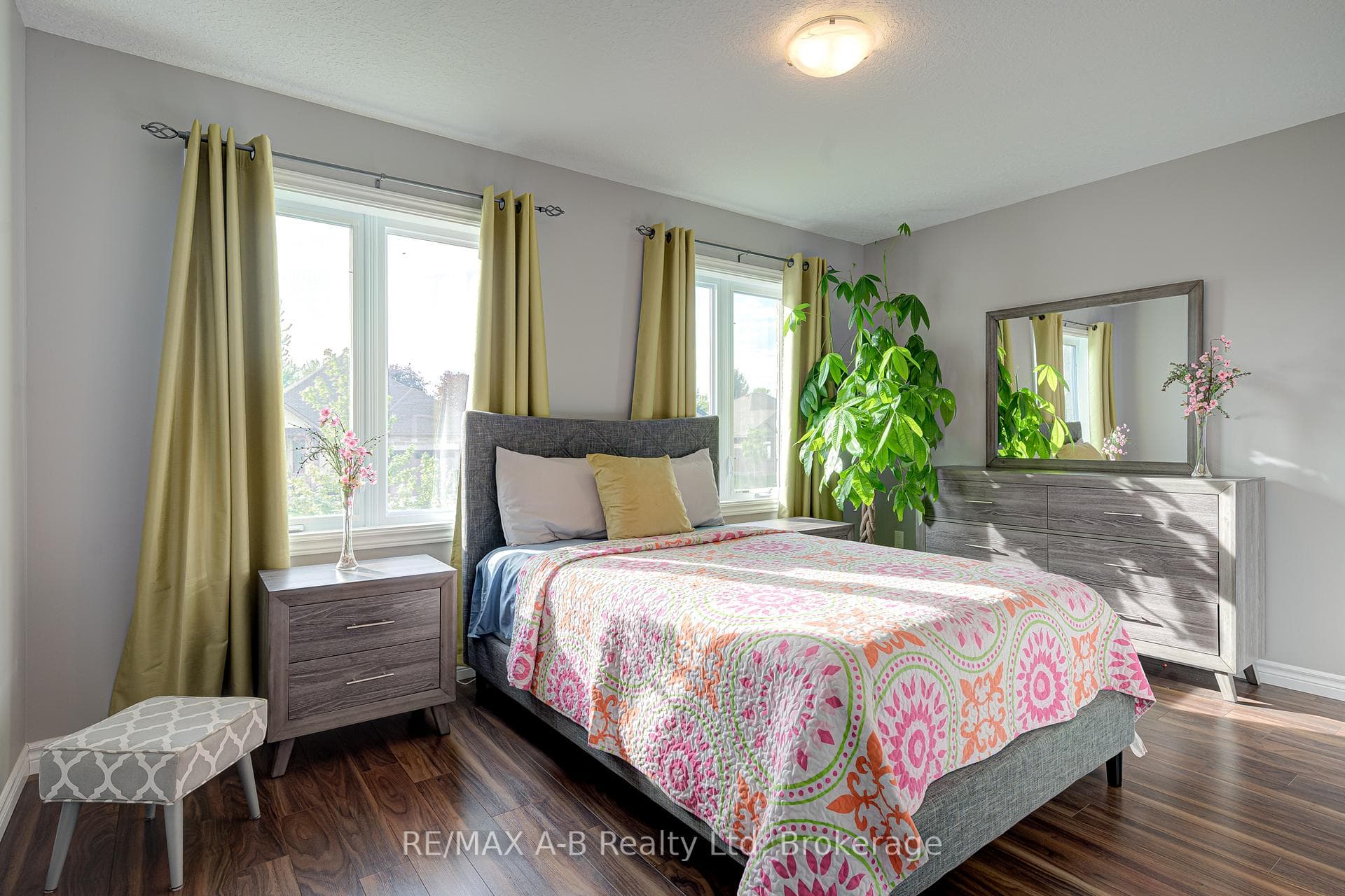 79 Sylvia Street photo 16