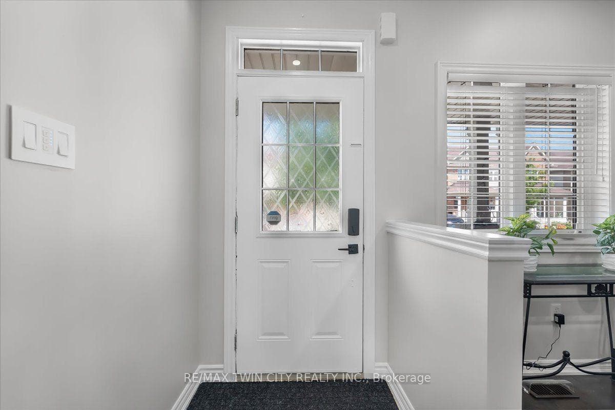 655 Murray Meadows Place photo 3