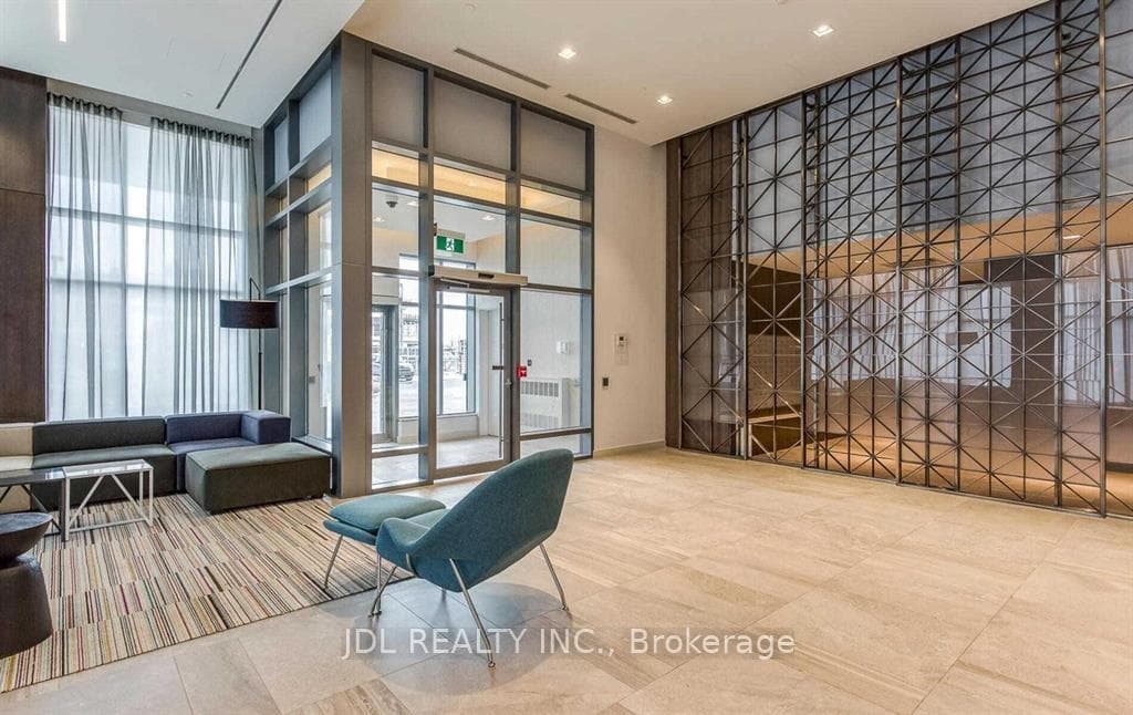 2560 Eglinton Avenue Unit 2008 photo 2
