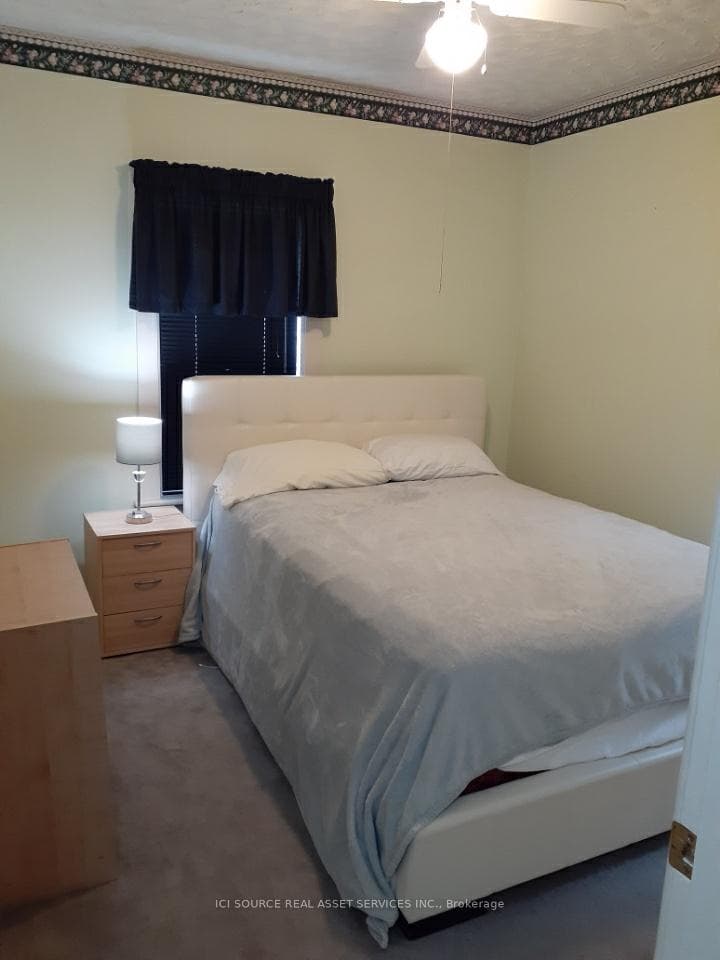 167 Foundry Street photo 11