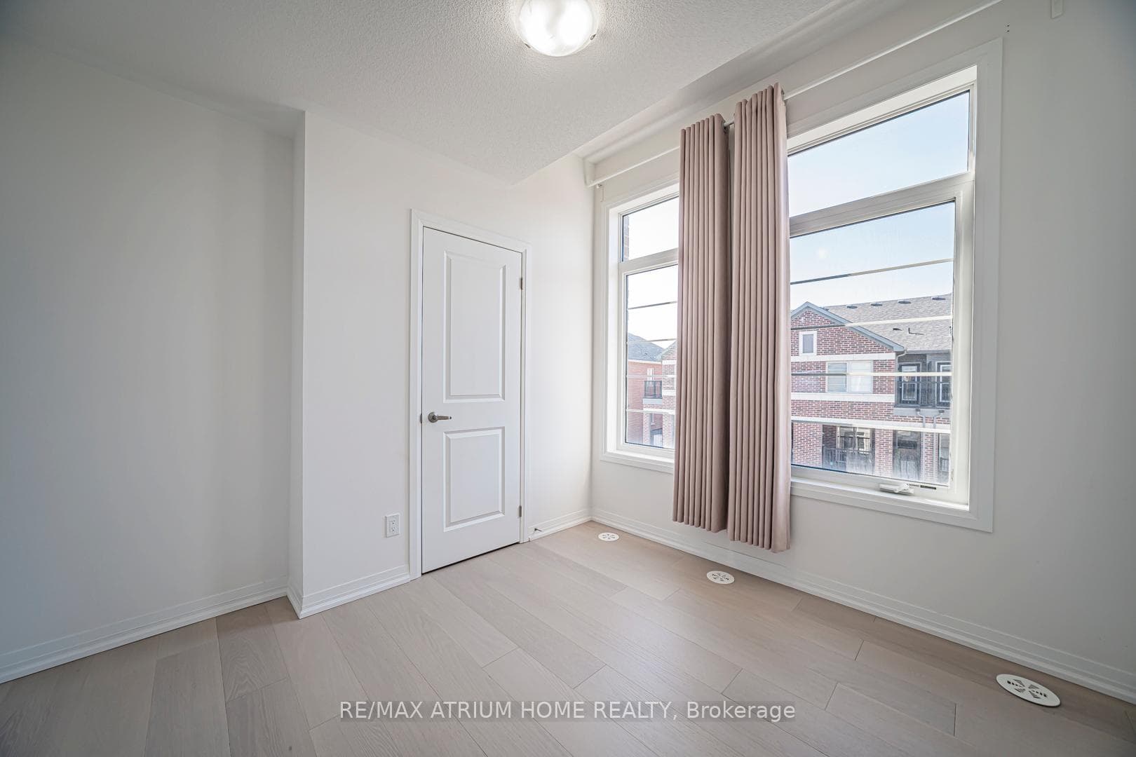 1 Sissons Way photo 16