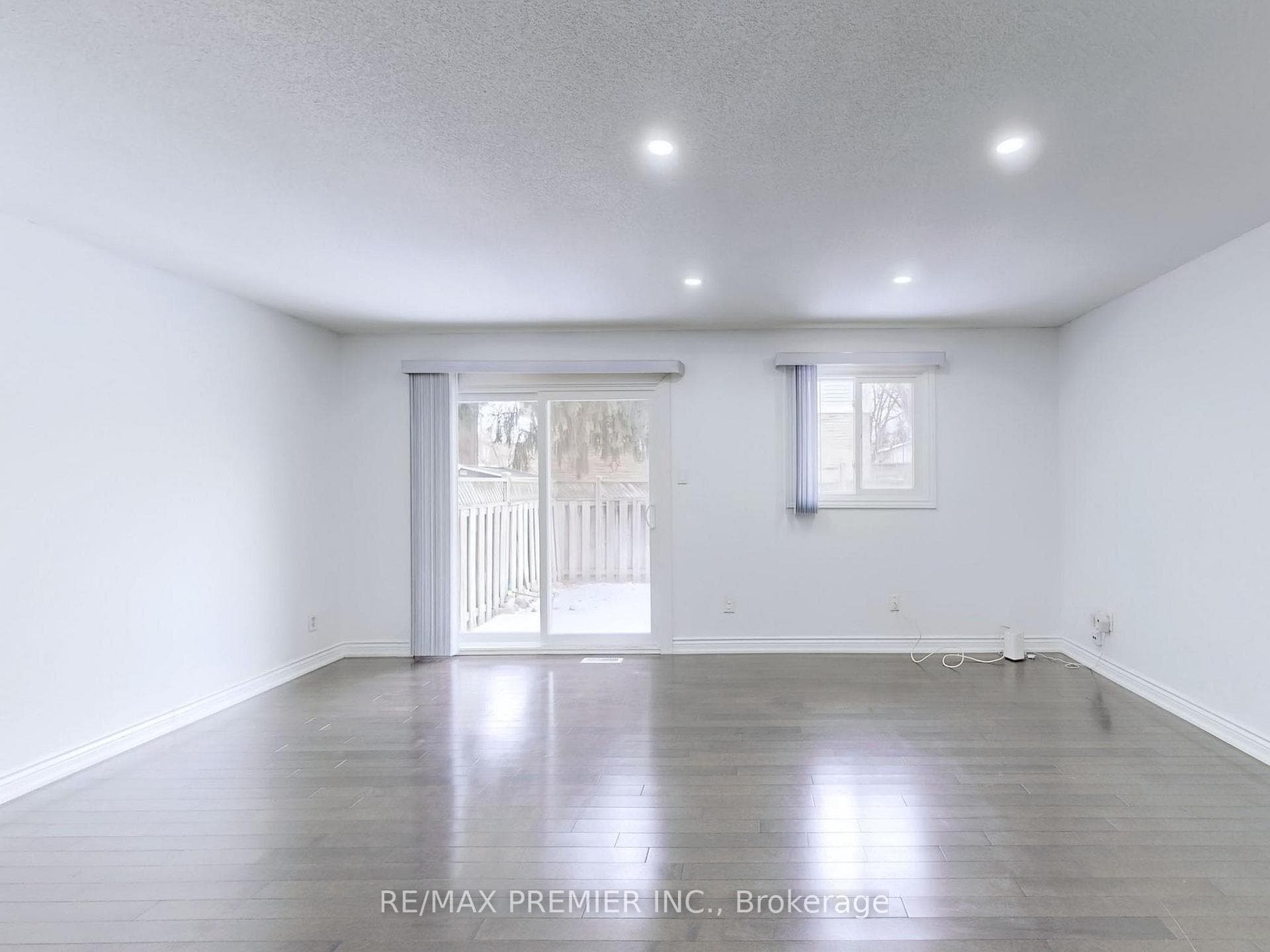 93 Hansen Road Unit 77 photo 8