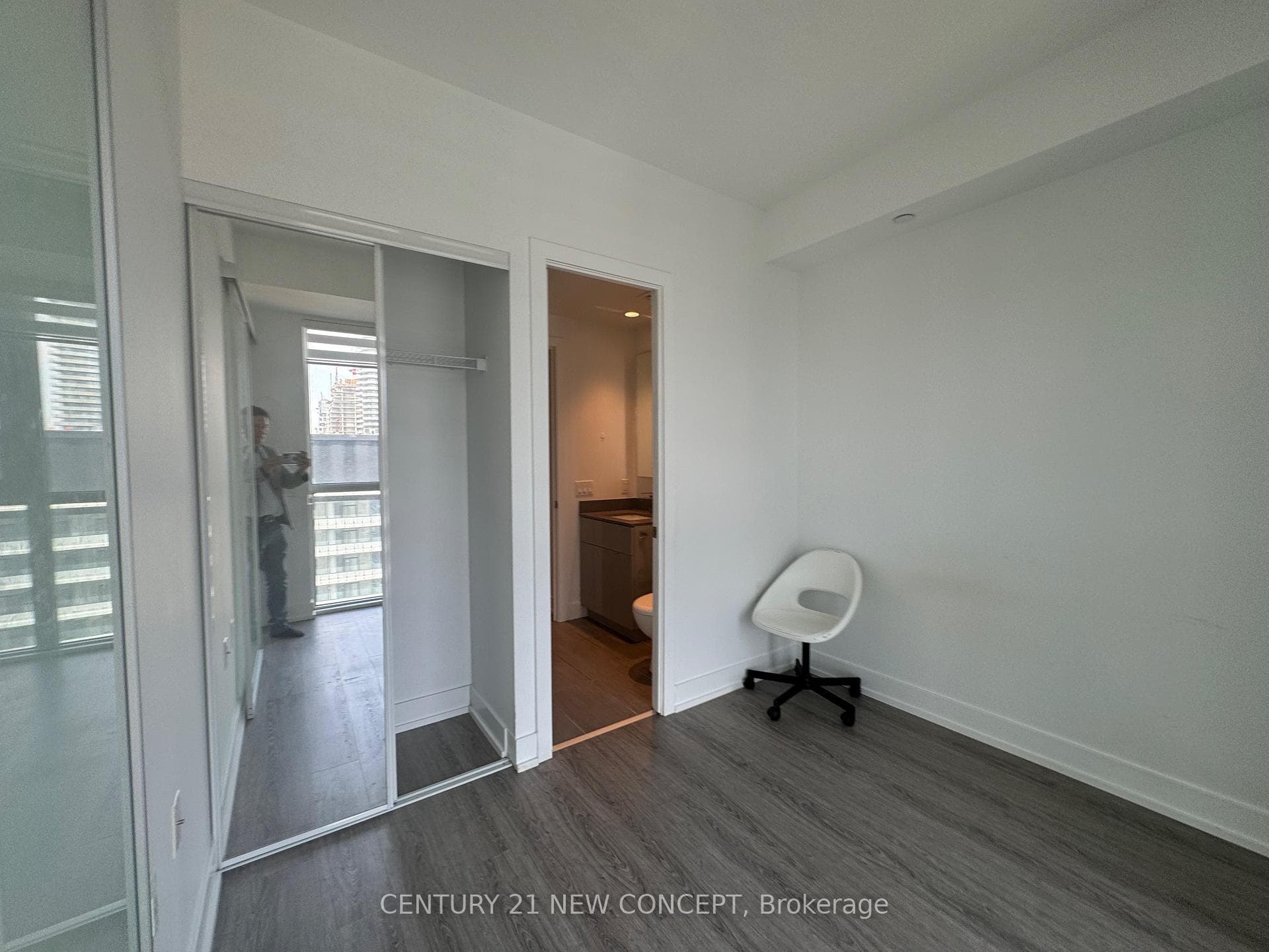 7 Grenville Street Unit 4605 photo 13