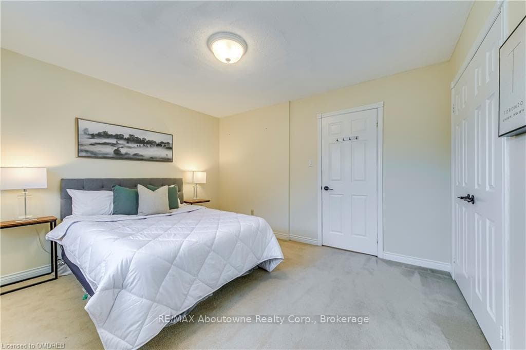 2155 PINEVIEW Drive photo 33